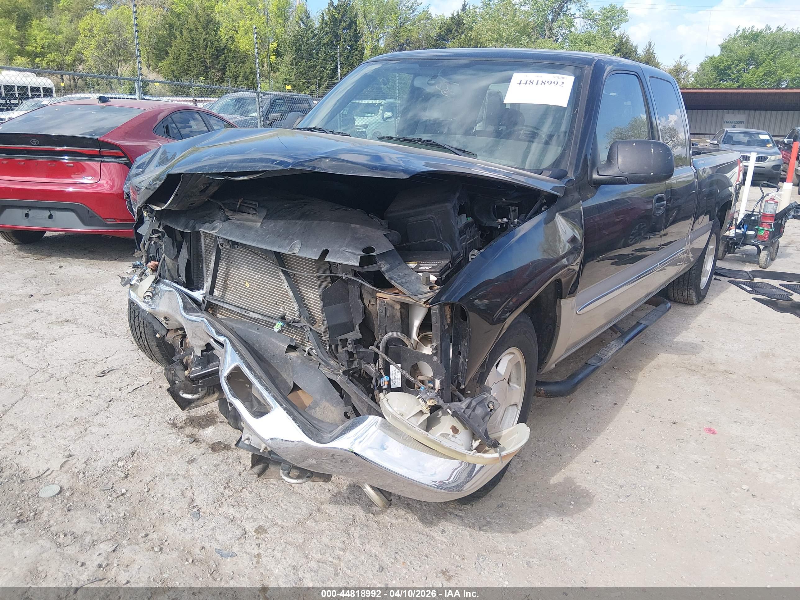 GMC SIERRA image 2