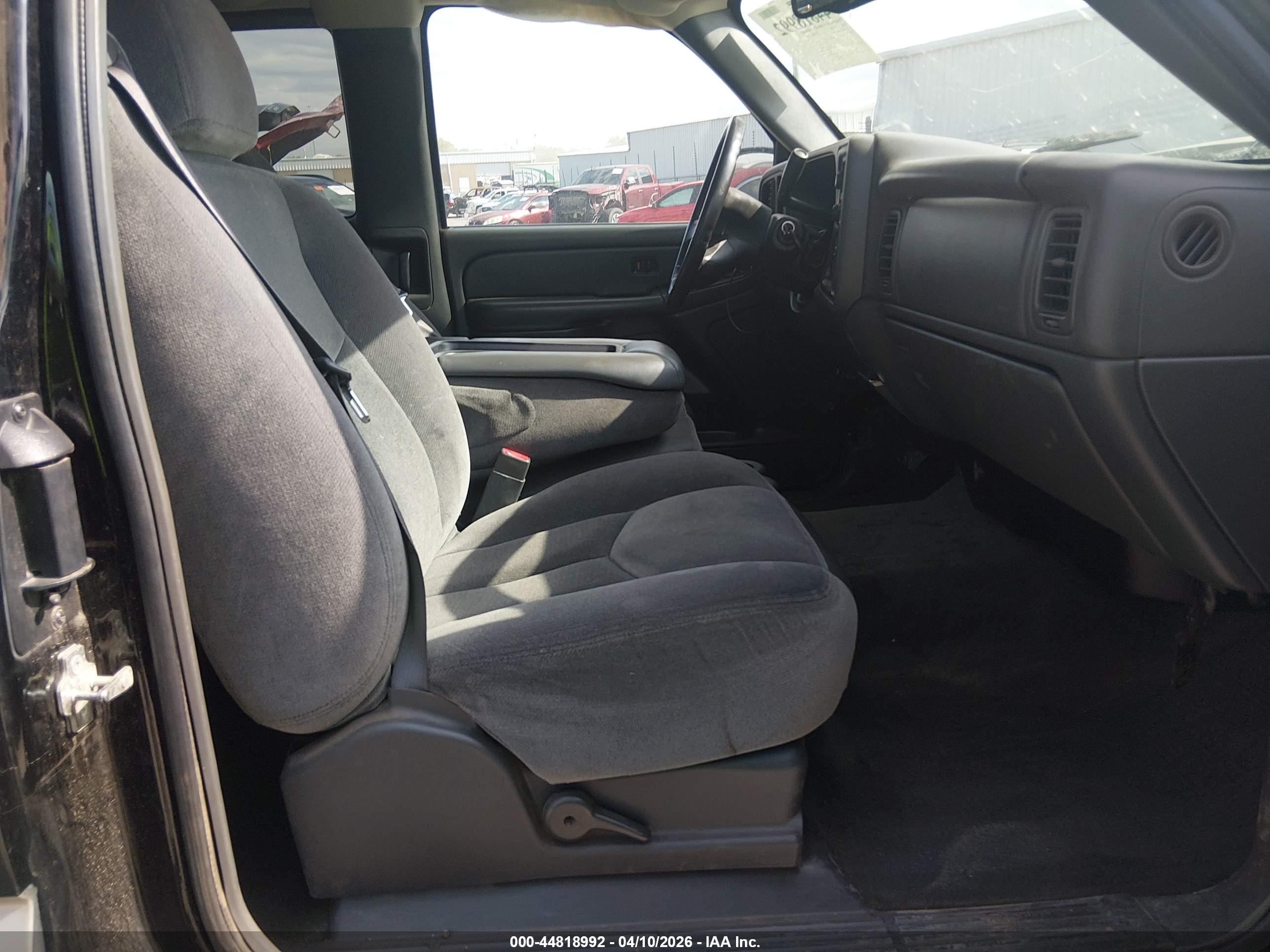 GMC SIERRA image 5