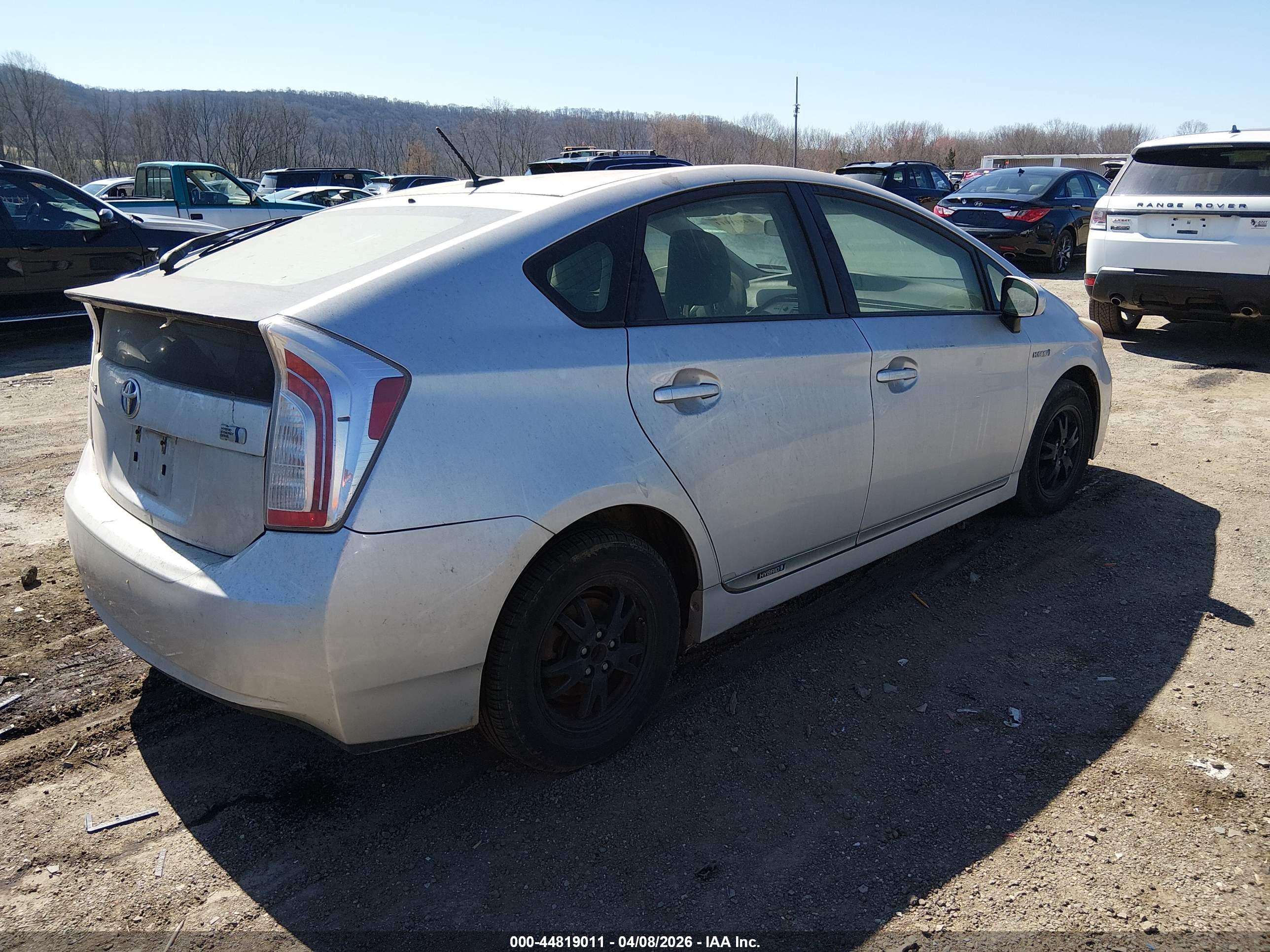 TOYOTA PRIUS image 4