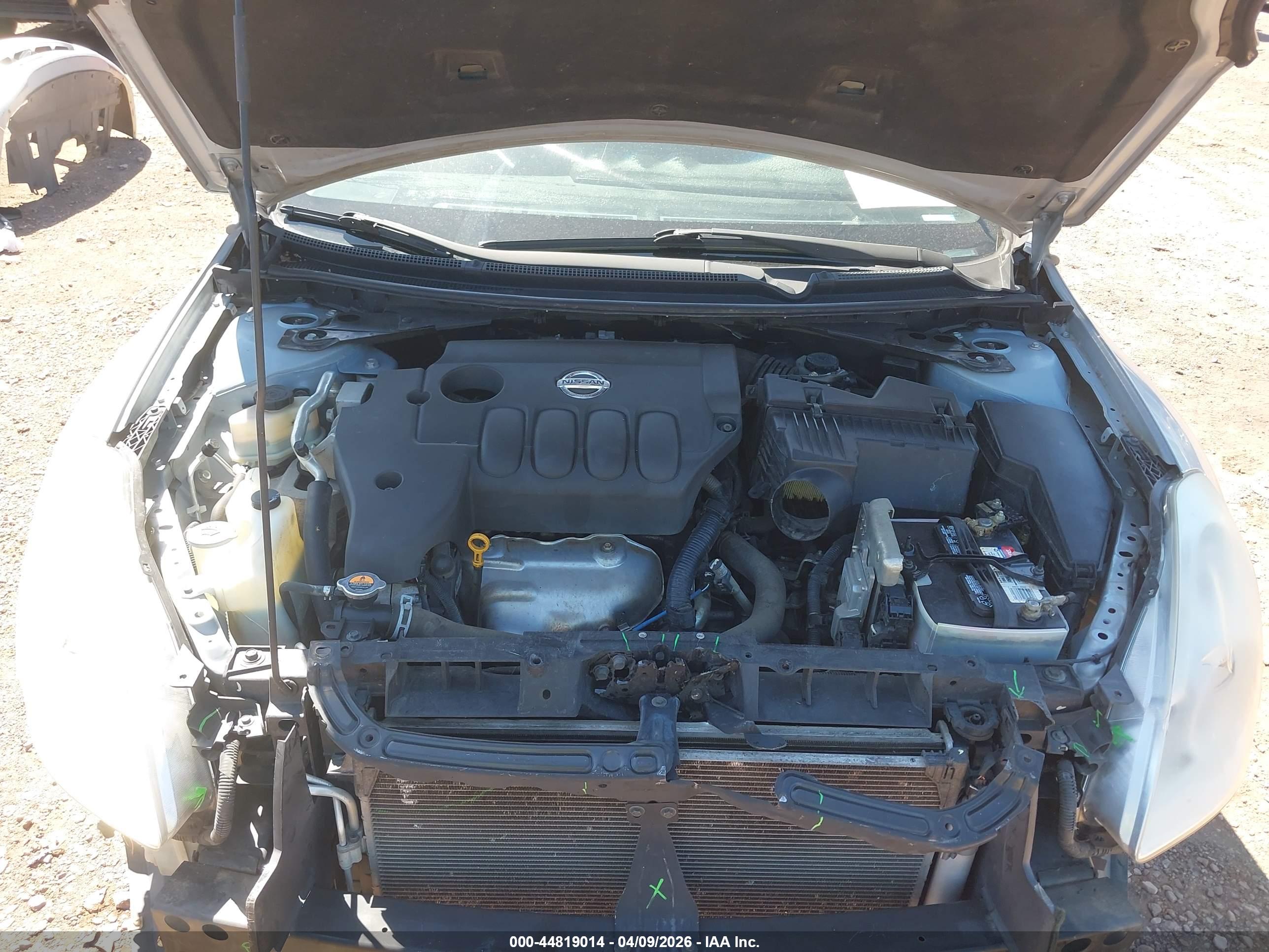 NISSAN ALTIMA image 10