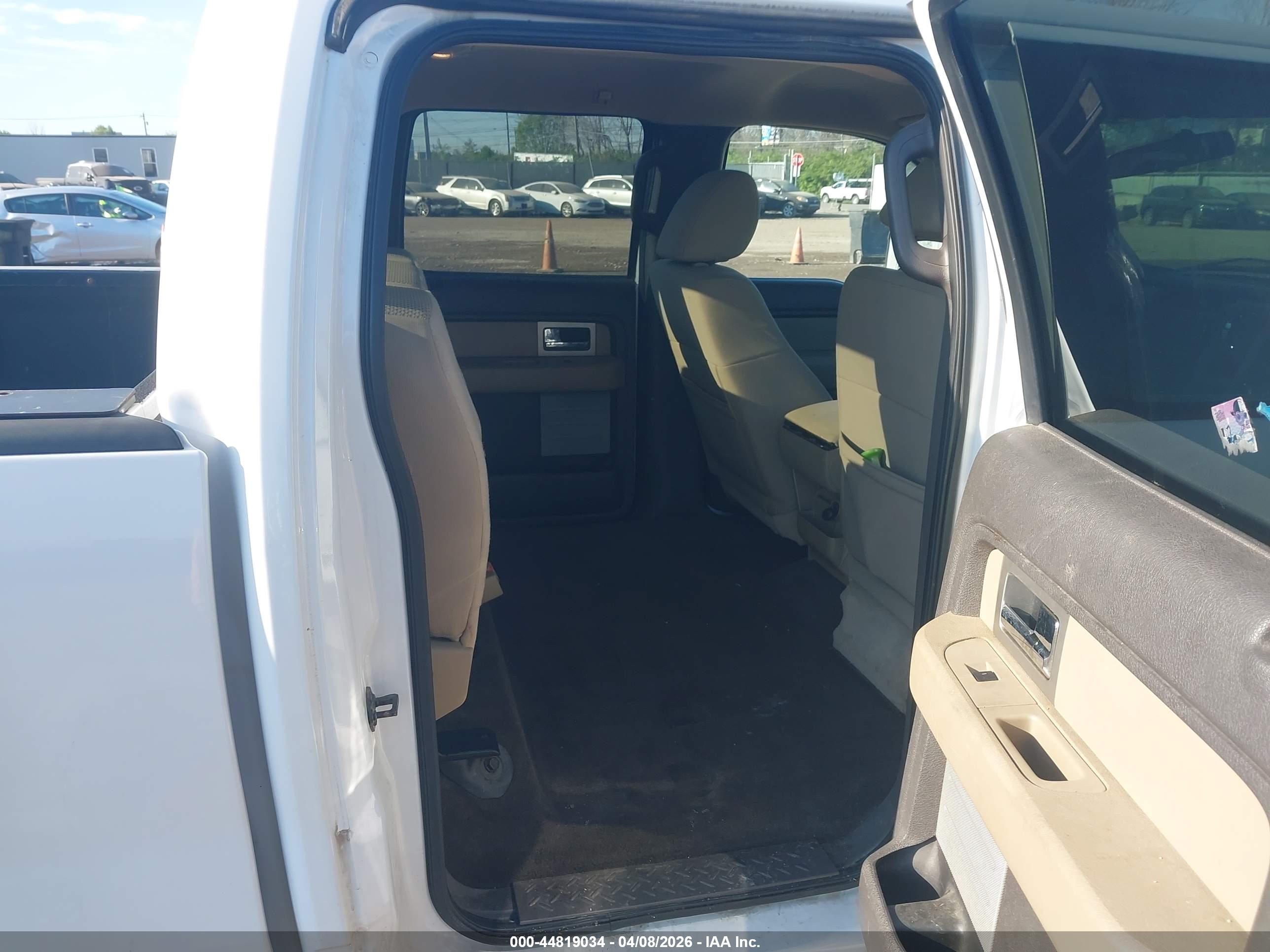 FORD F-150 image 8