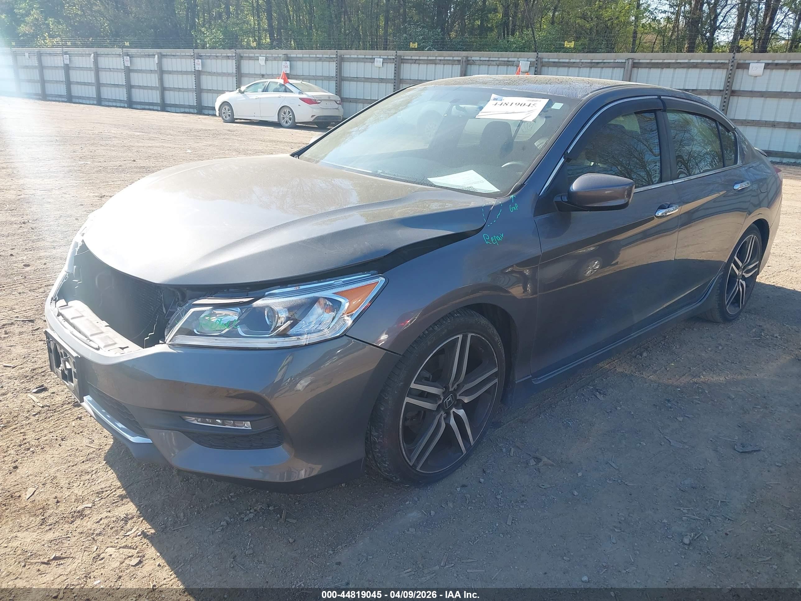 HONDA ACCORD image 2