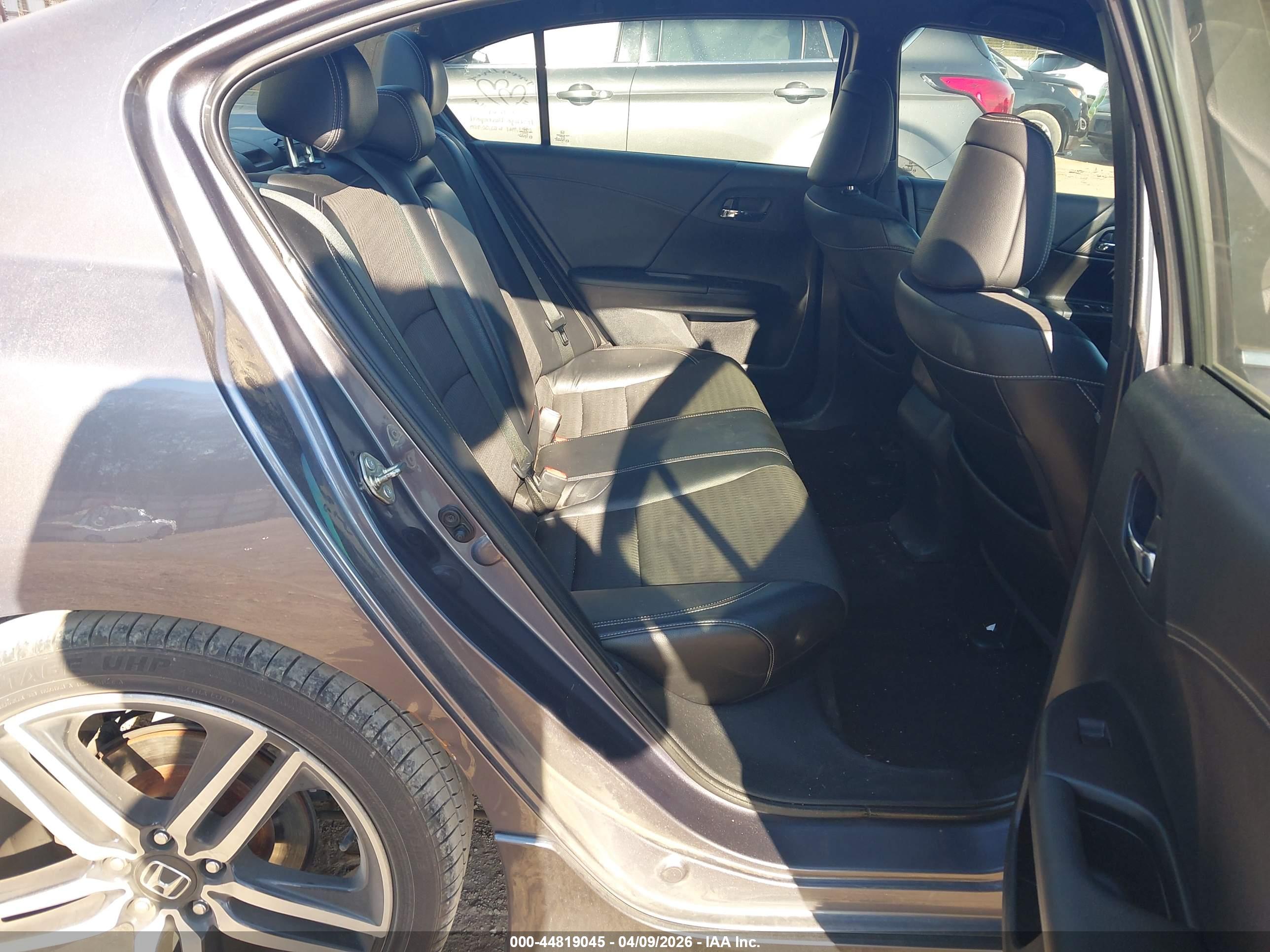 HONDA ACCORD image 8