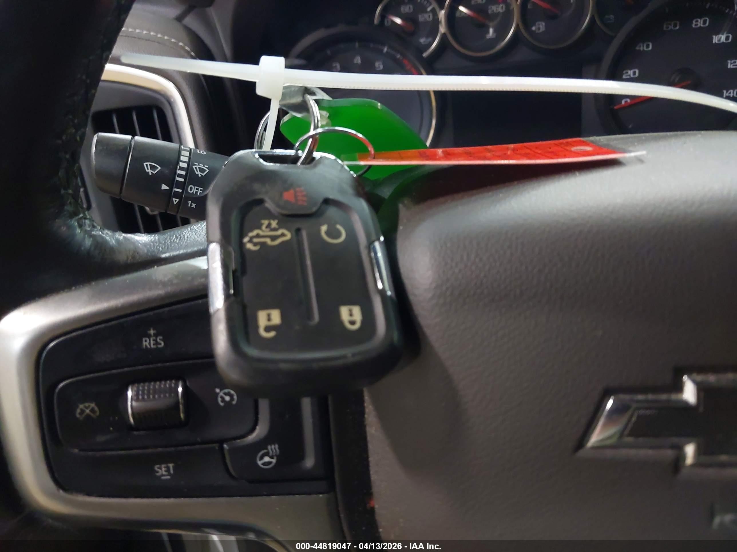 CHEVROLET SILVERADO image 11