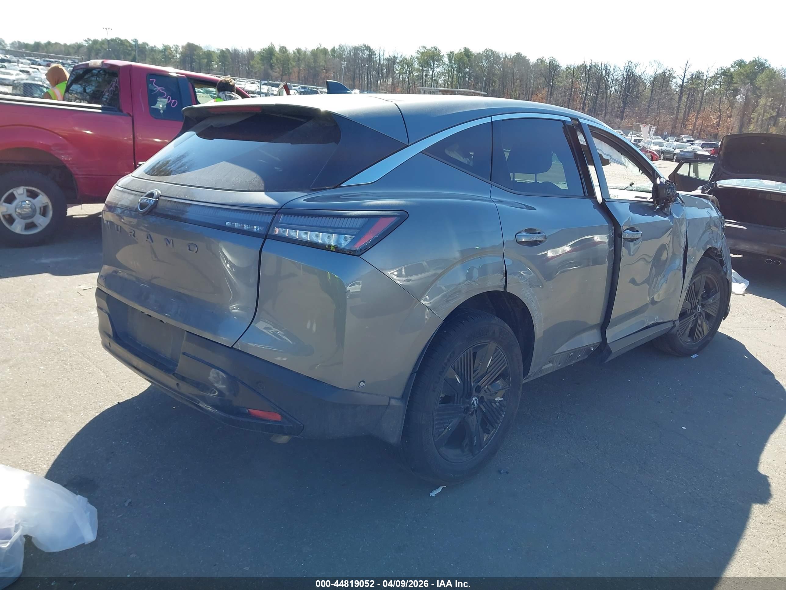 NISSAN MURANO image 4
