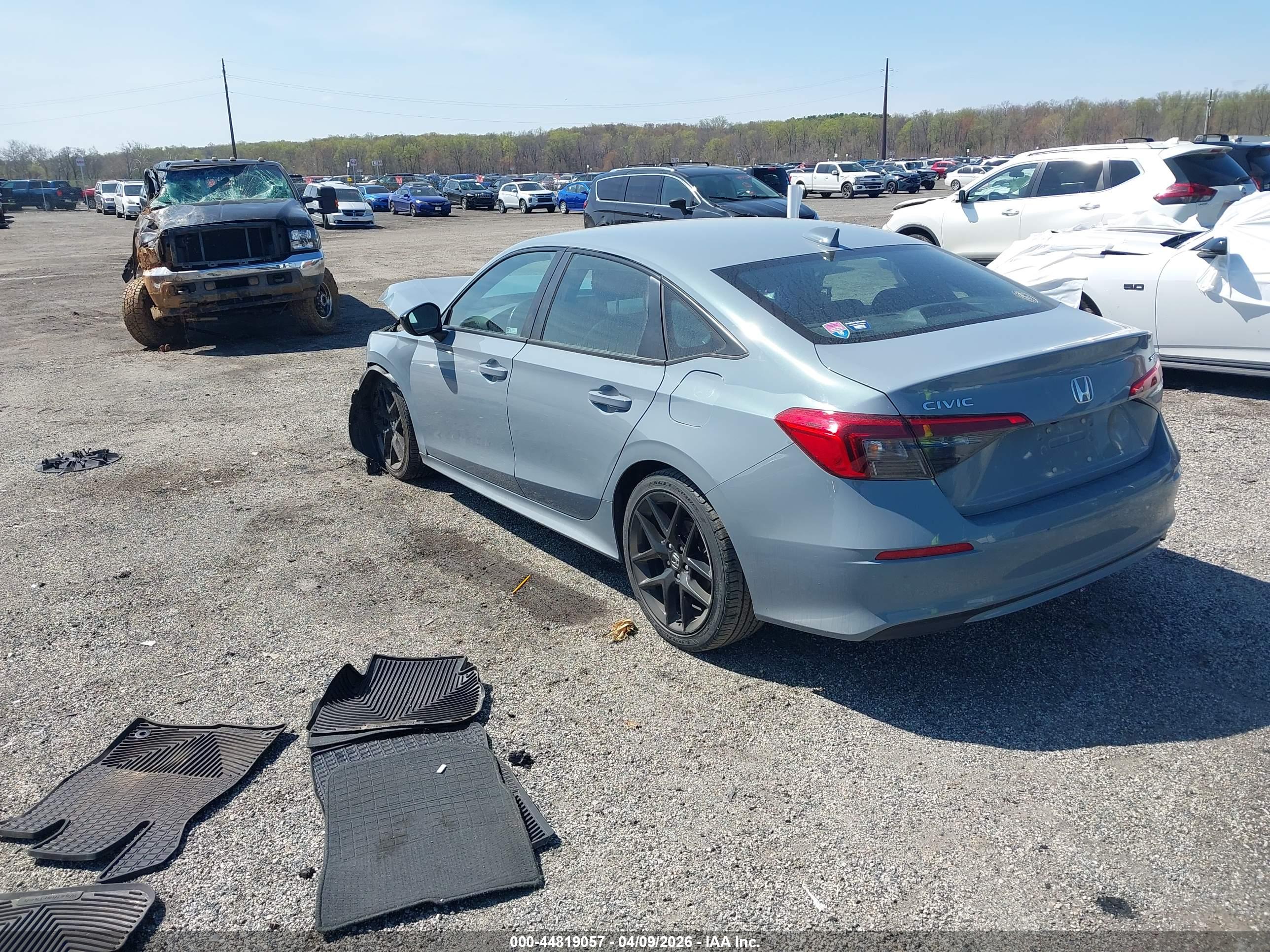 HONDA CIVIC image 3