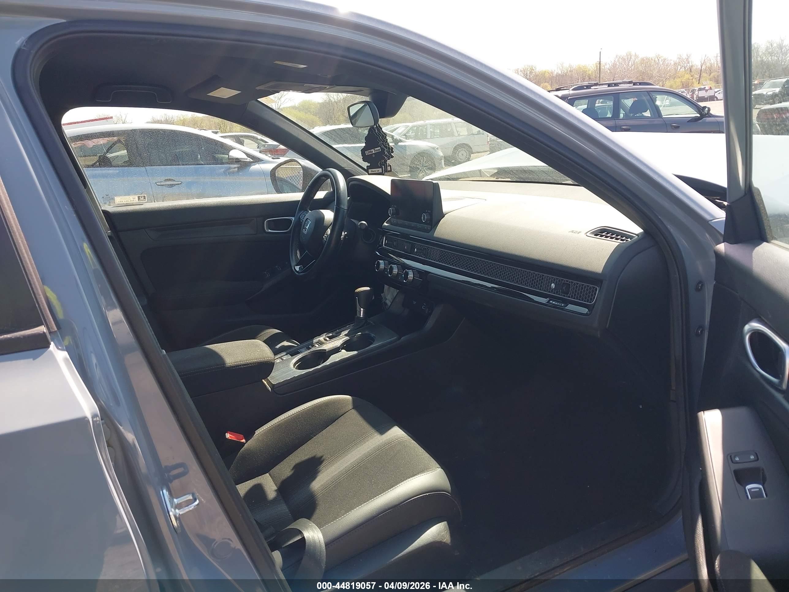 HONDA CIVIC image 5