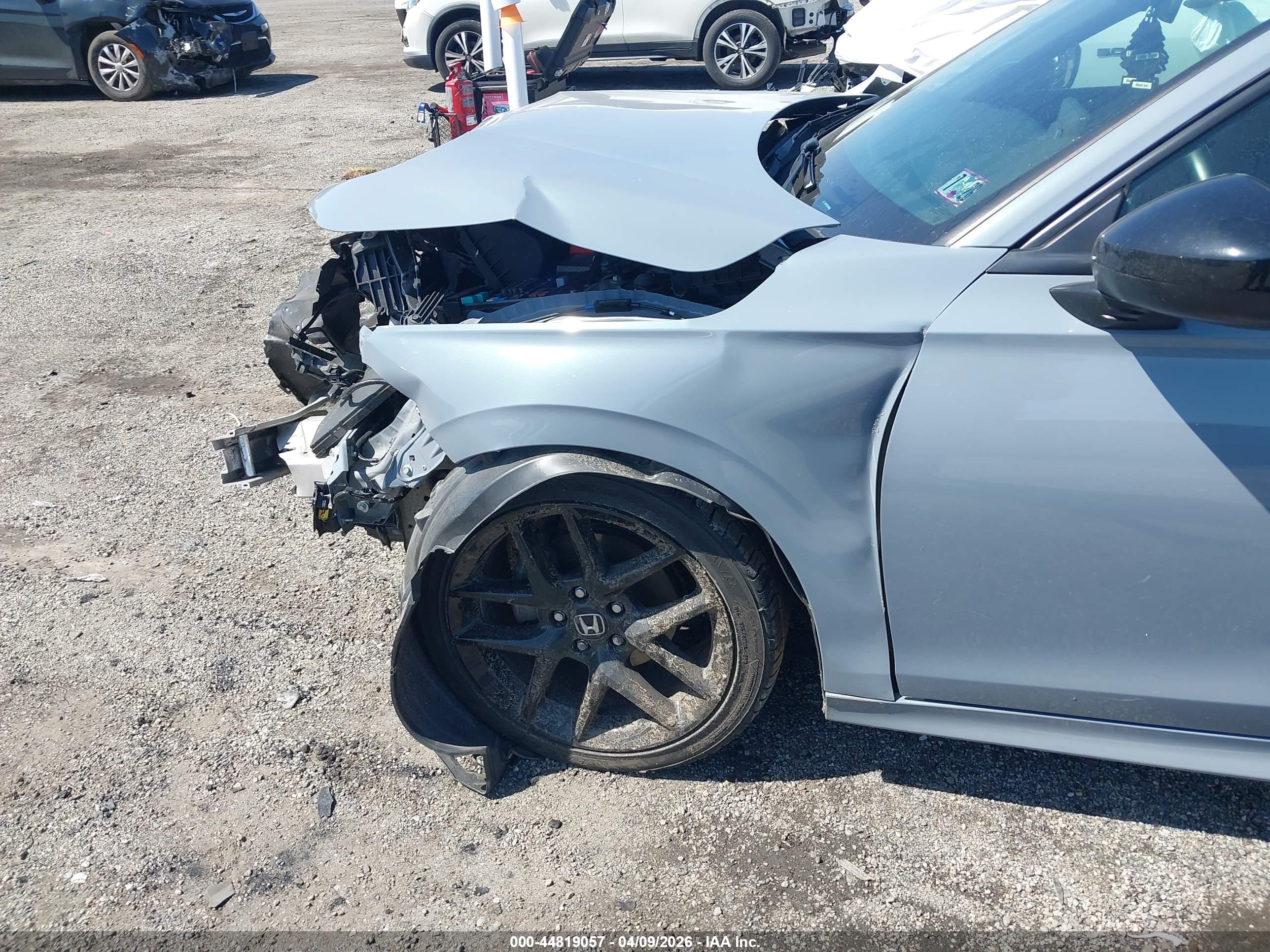 HONDA CIVIC image 6