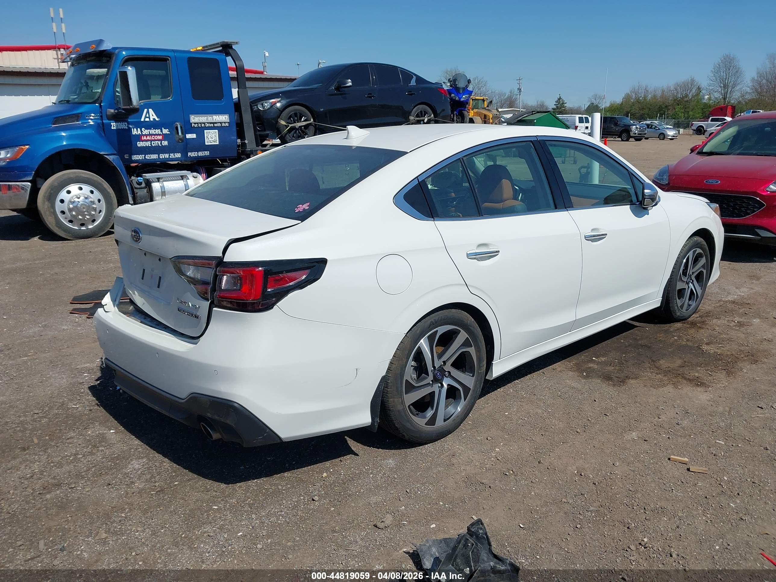SUBARU LEGACY image 4