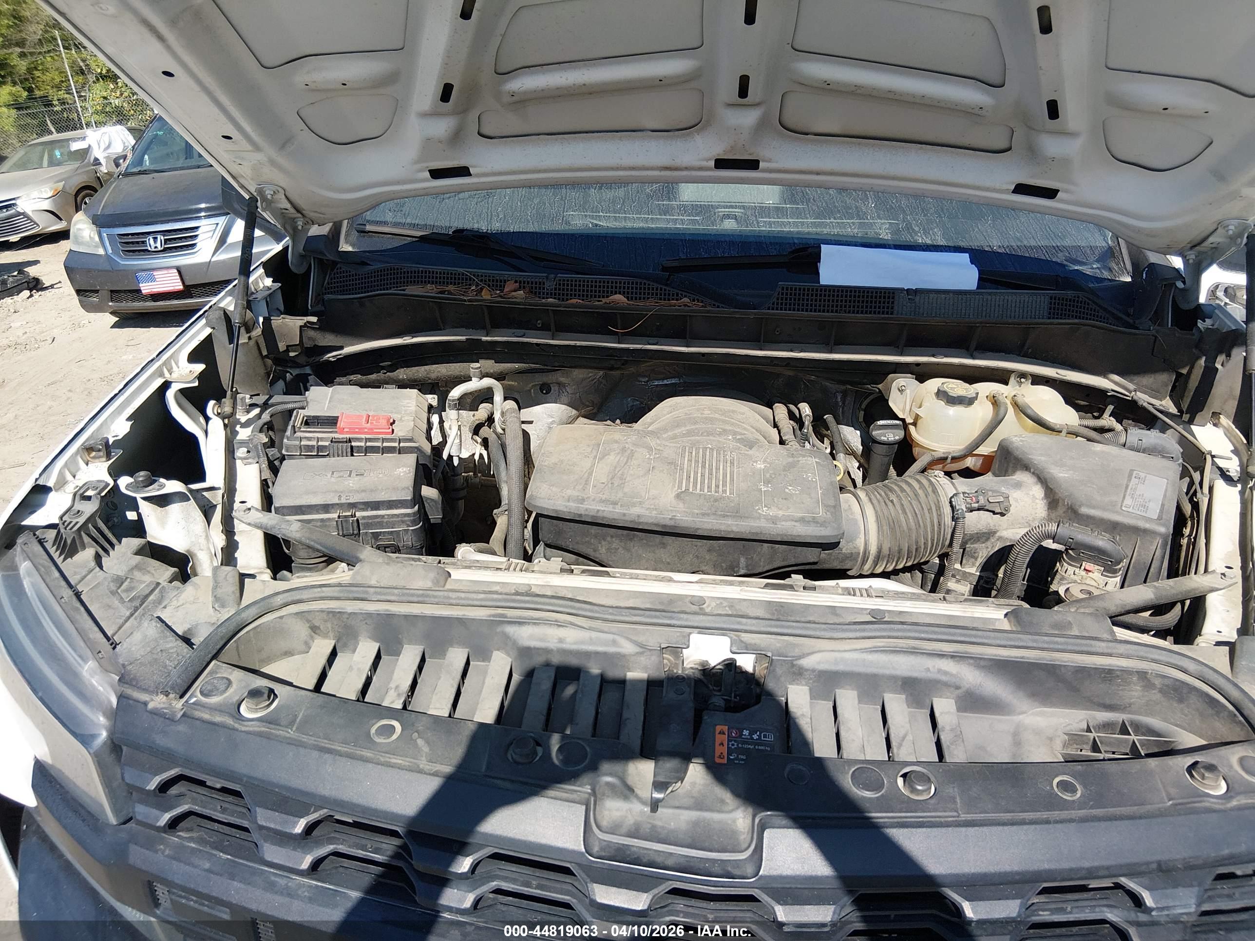 CHEVROLET SILVERADO image 10