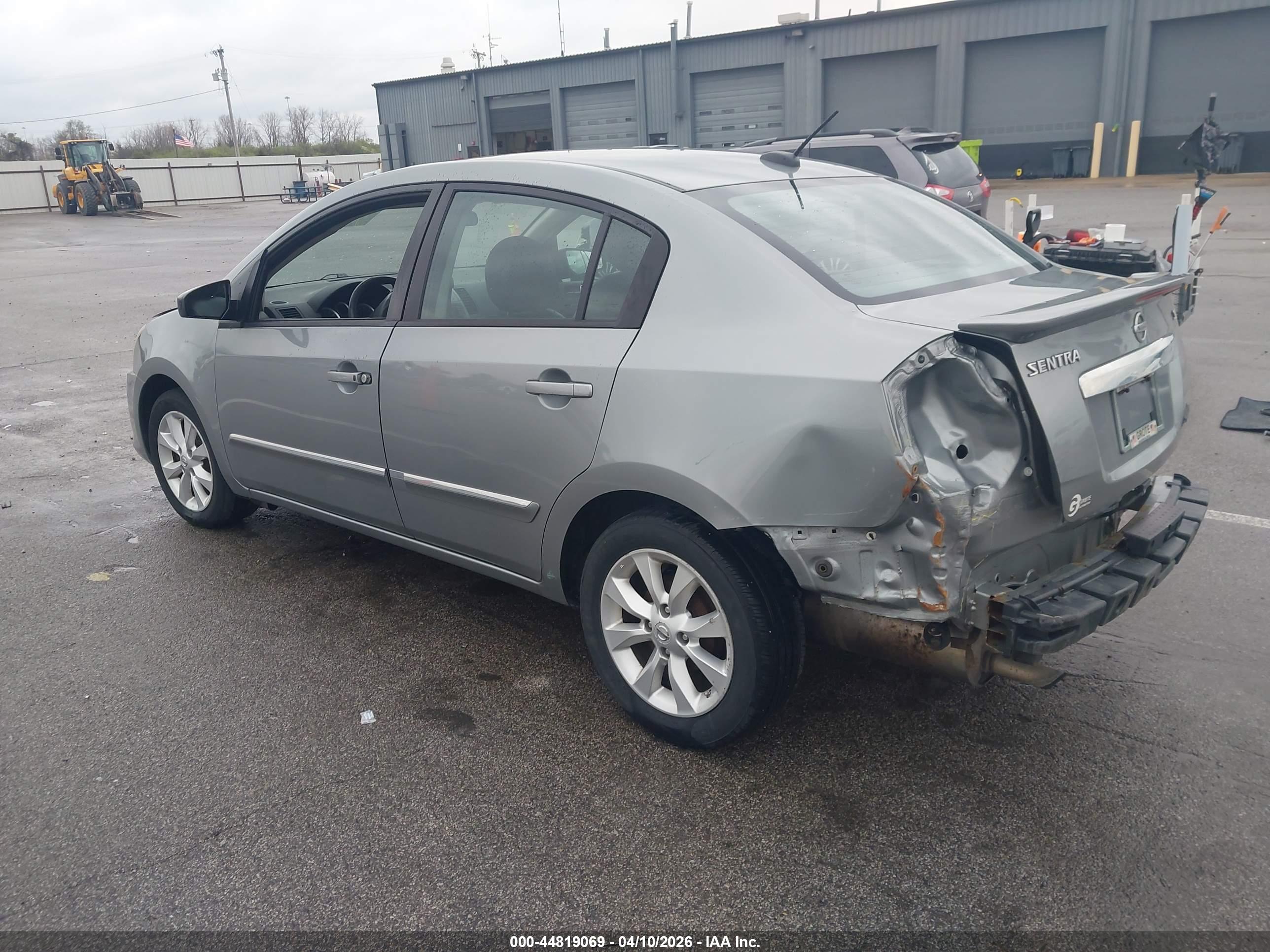 NISSAN SENTRA image 3