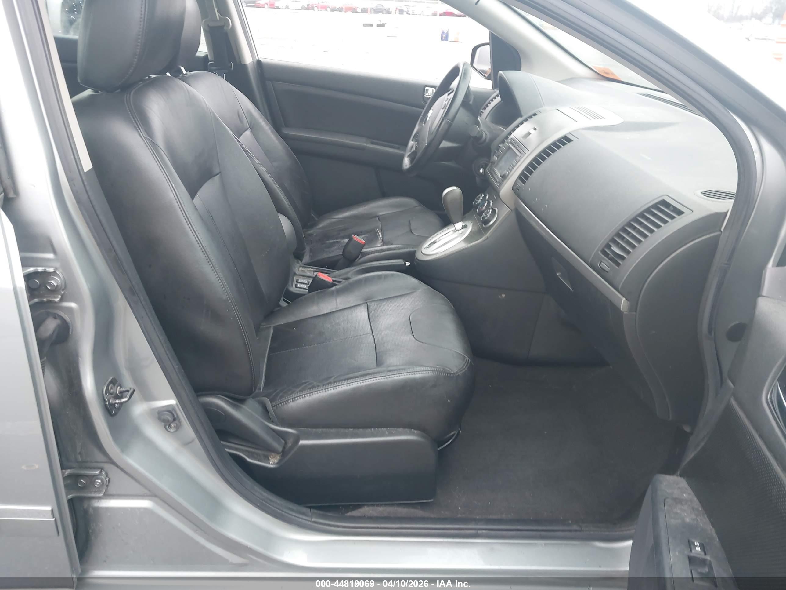 NISSAN SENTRA image 5
