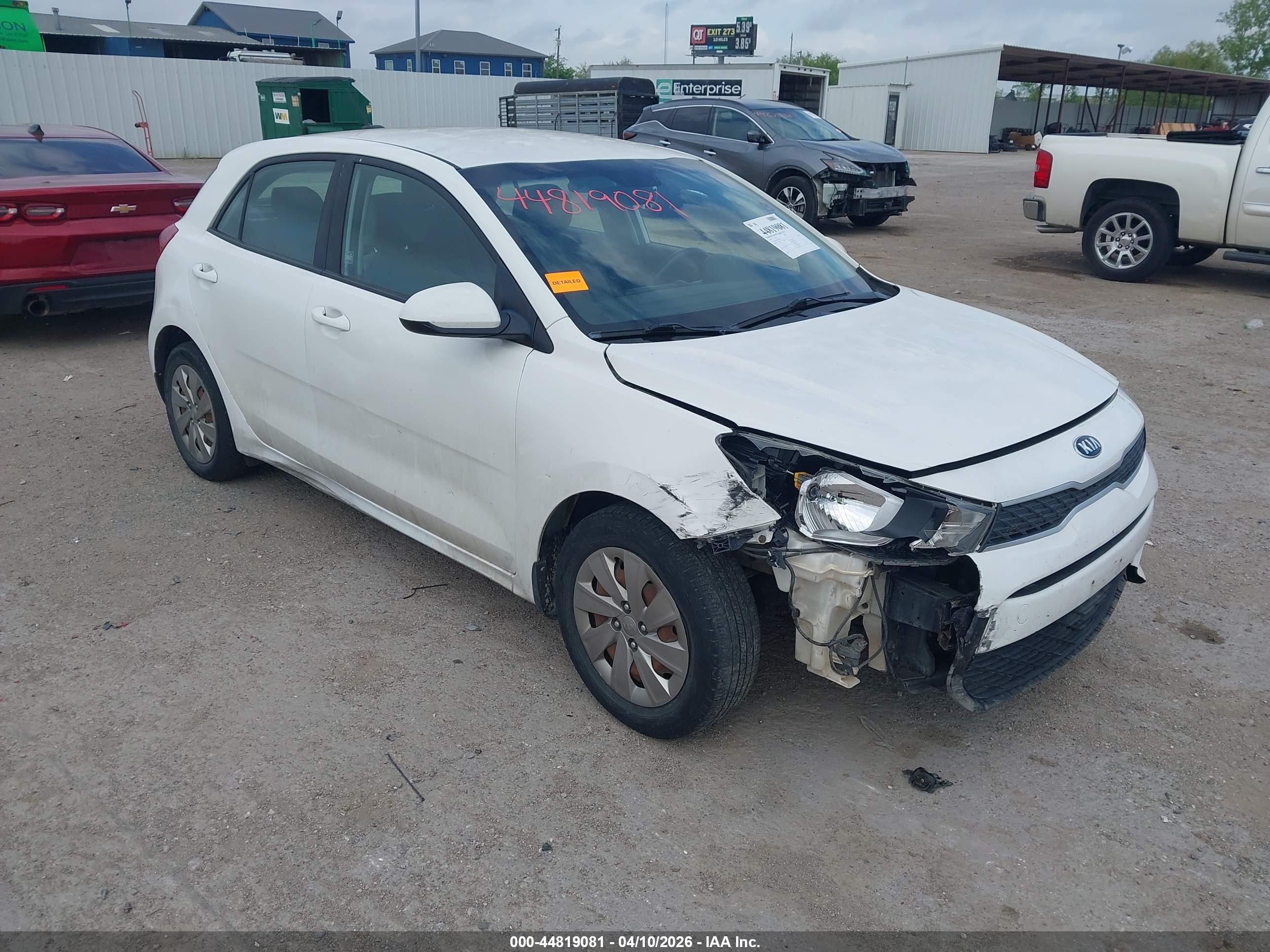 KIA RIO image 6