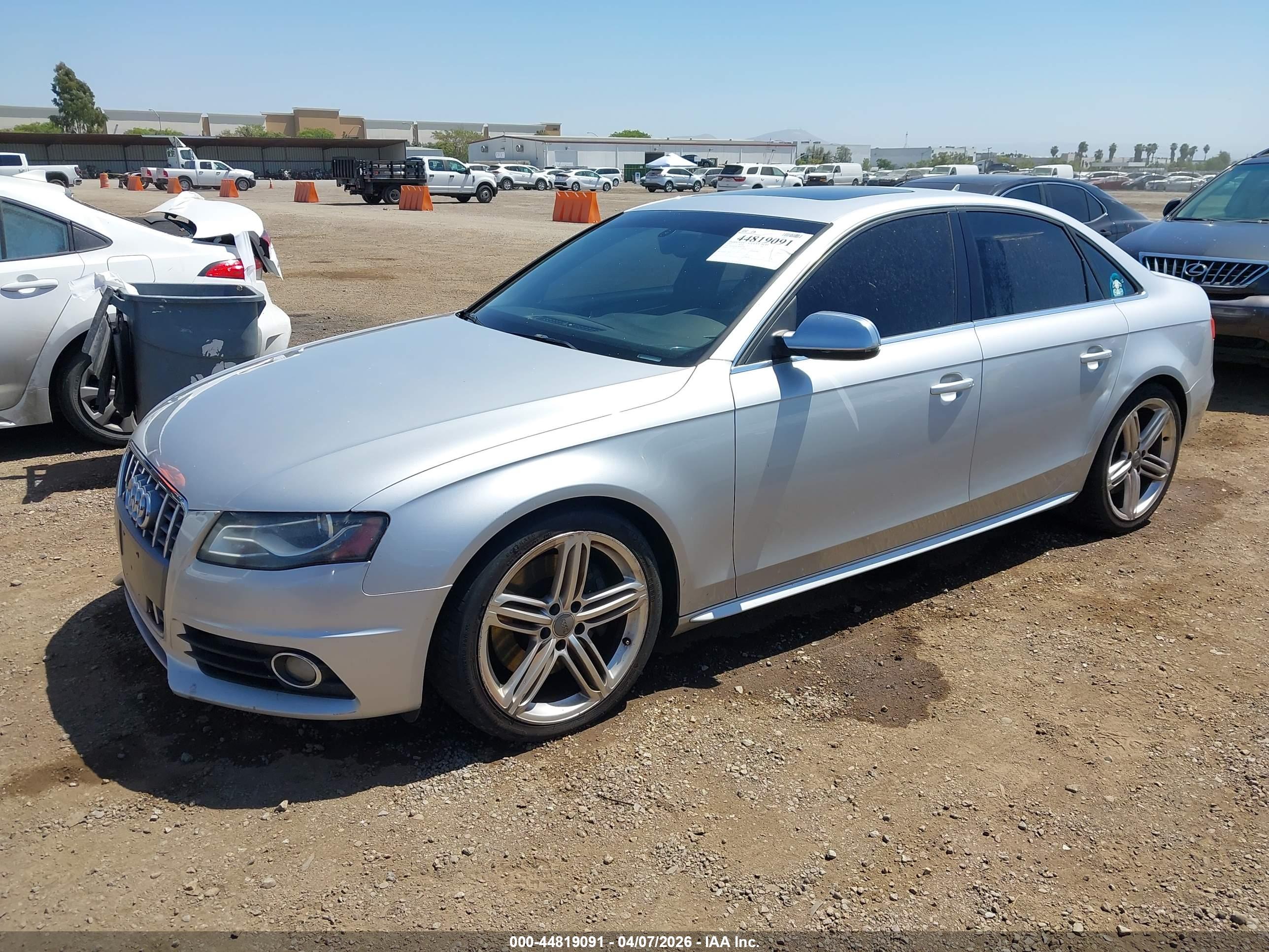 AUDI S4 image 2