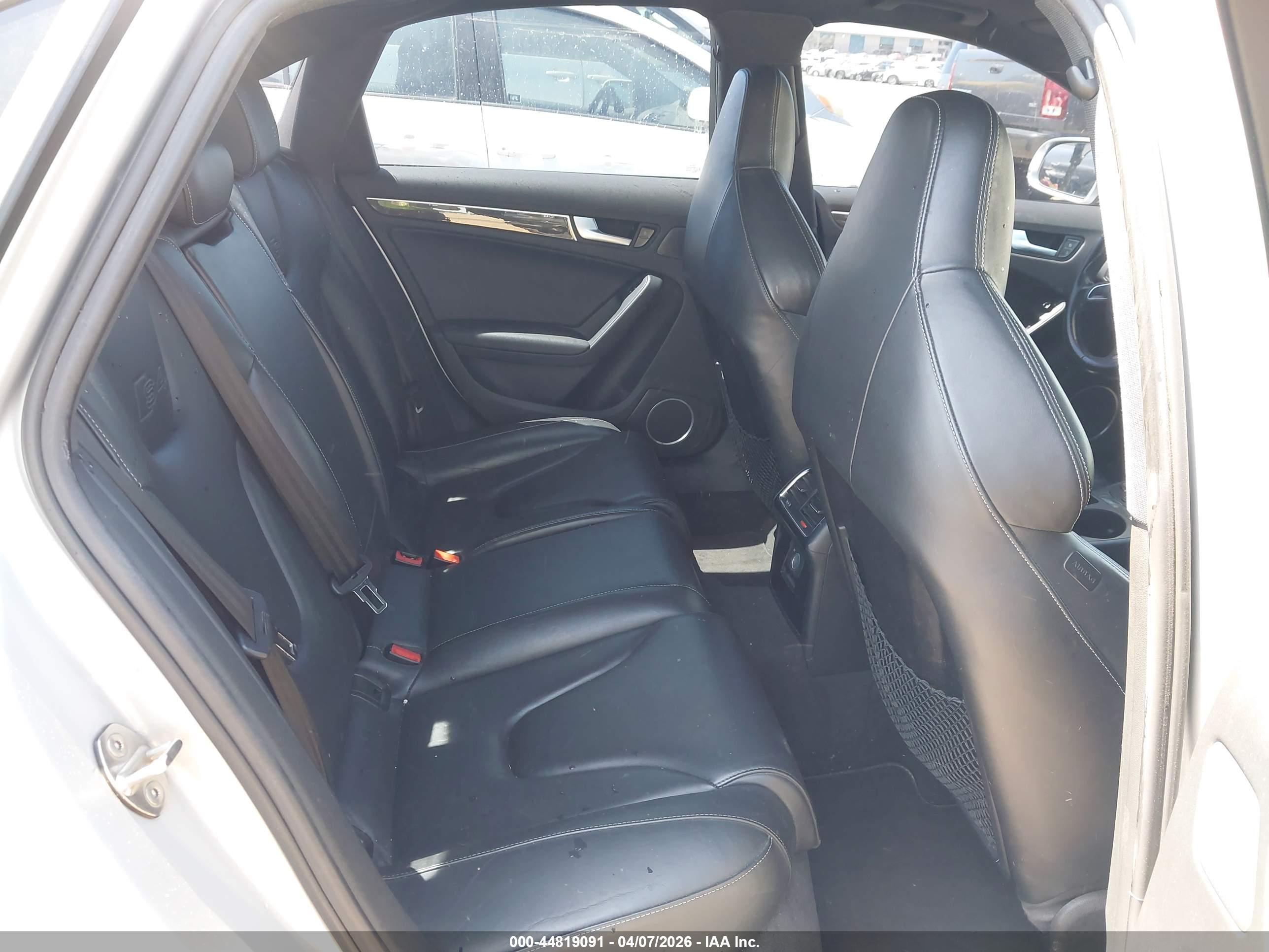 AUDI S4 image 8
