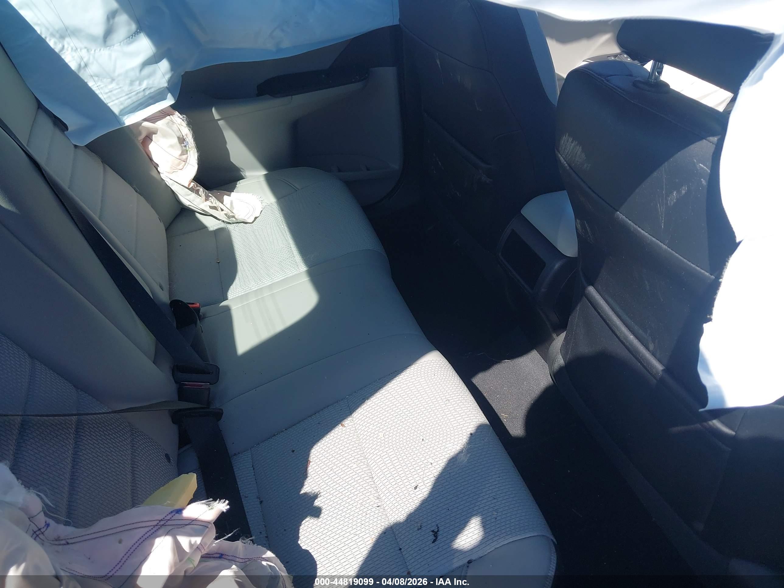 TOYOTA CAMRY image 8