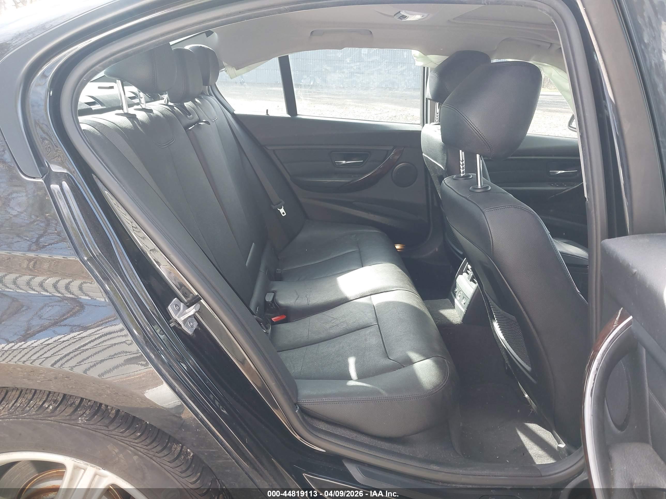 BMW 328I image 8