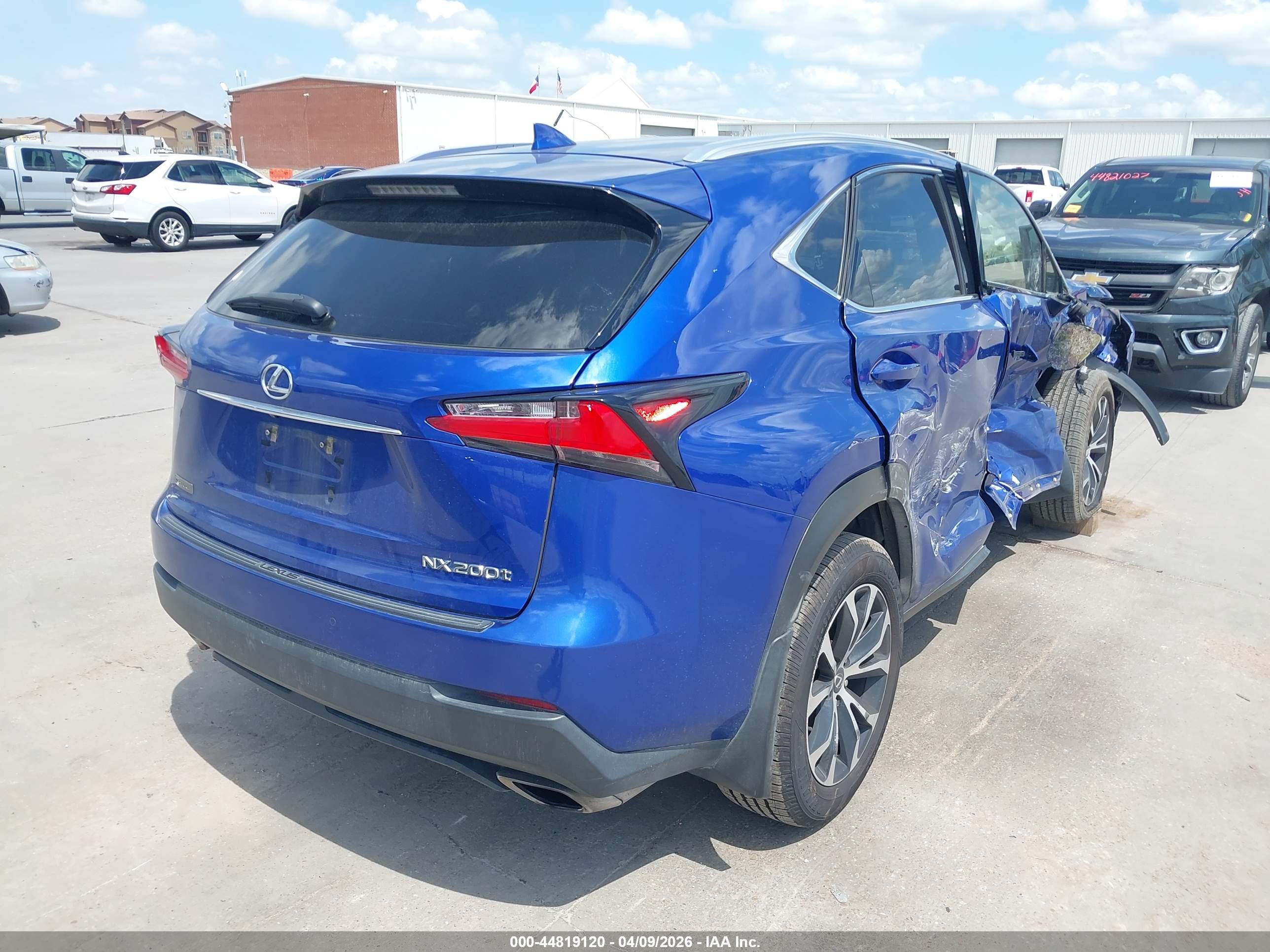 LEXUS NX image 4