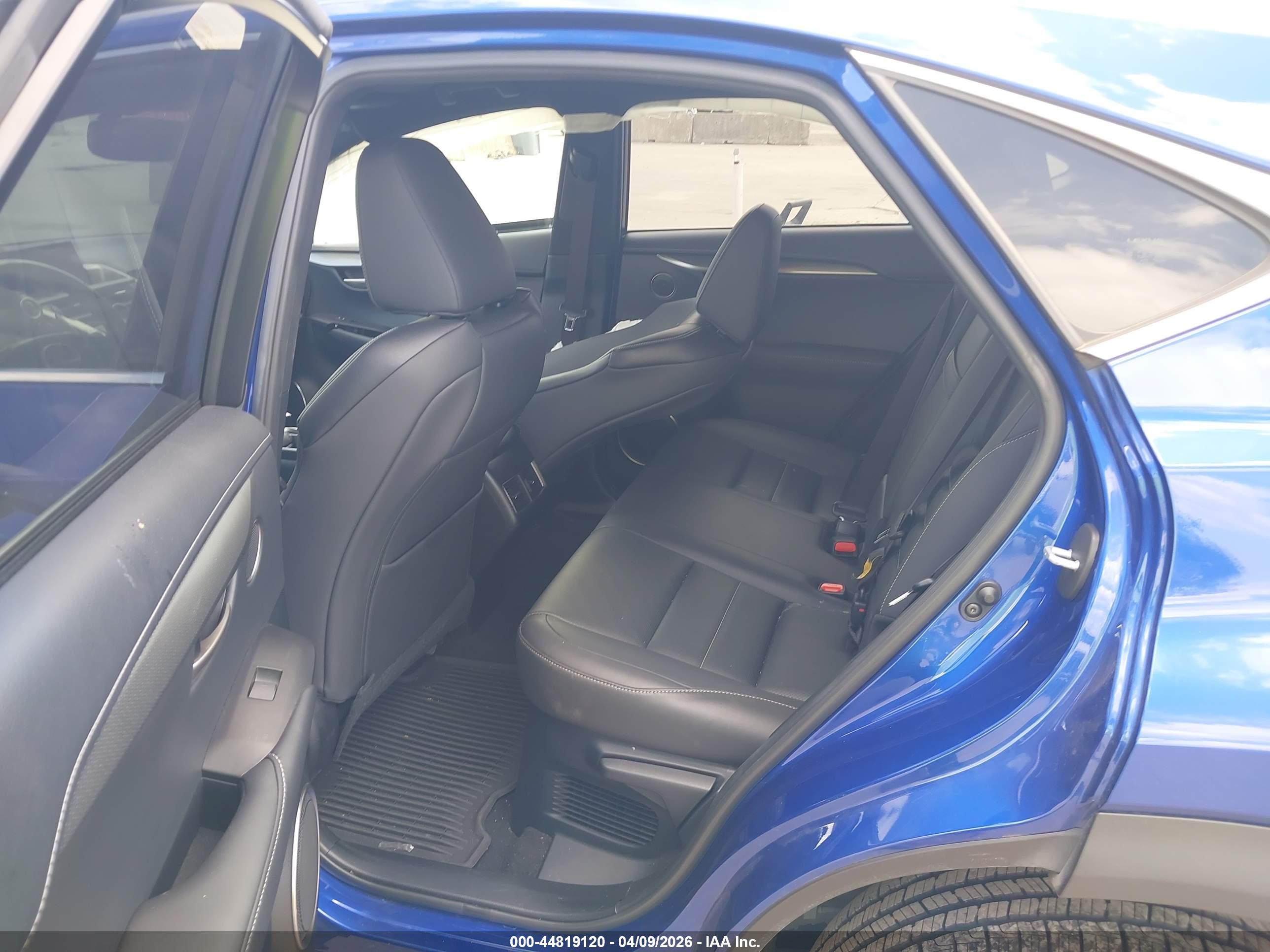 LEXUS NX image 8