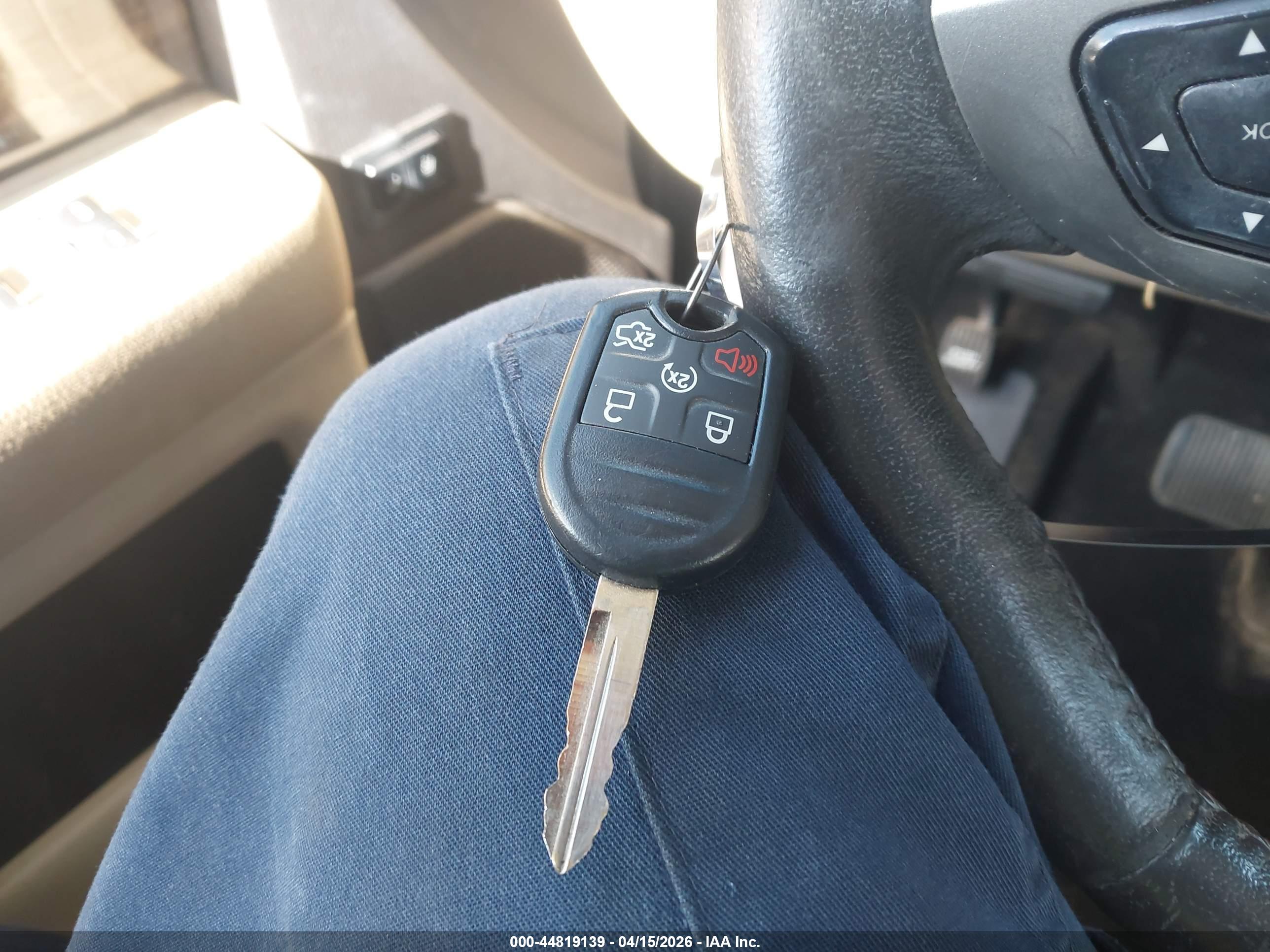 FORD FLEX image 11