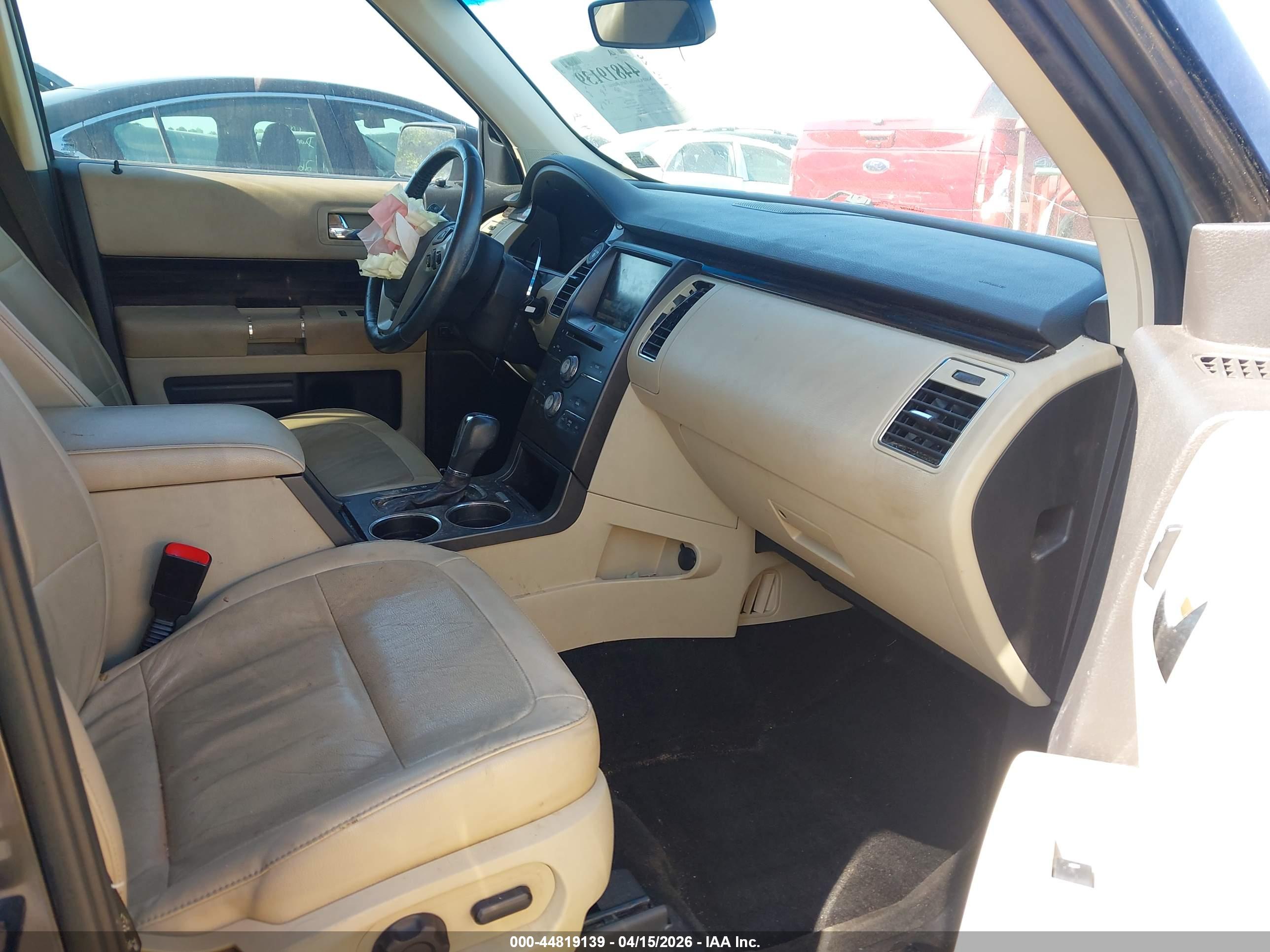 FORD FLEX image 5
