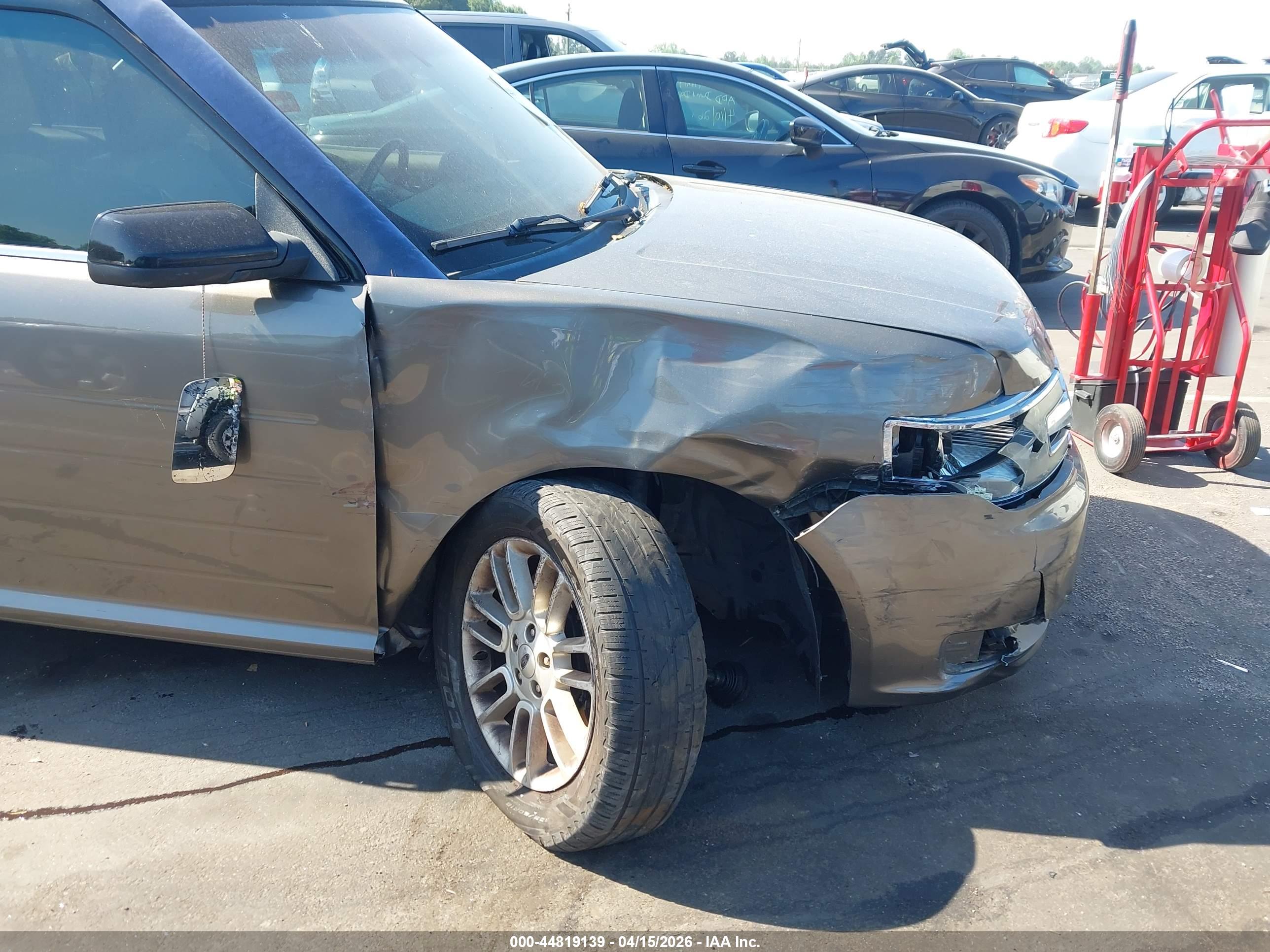 FORD FLEX image 6