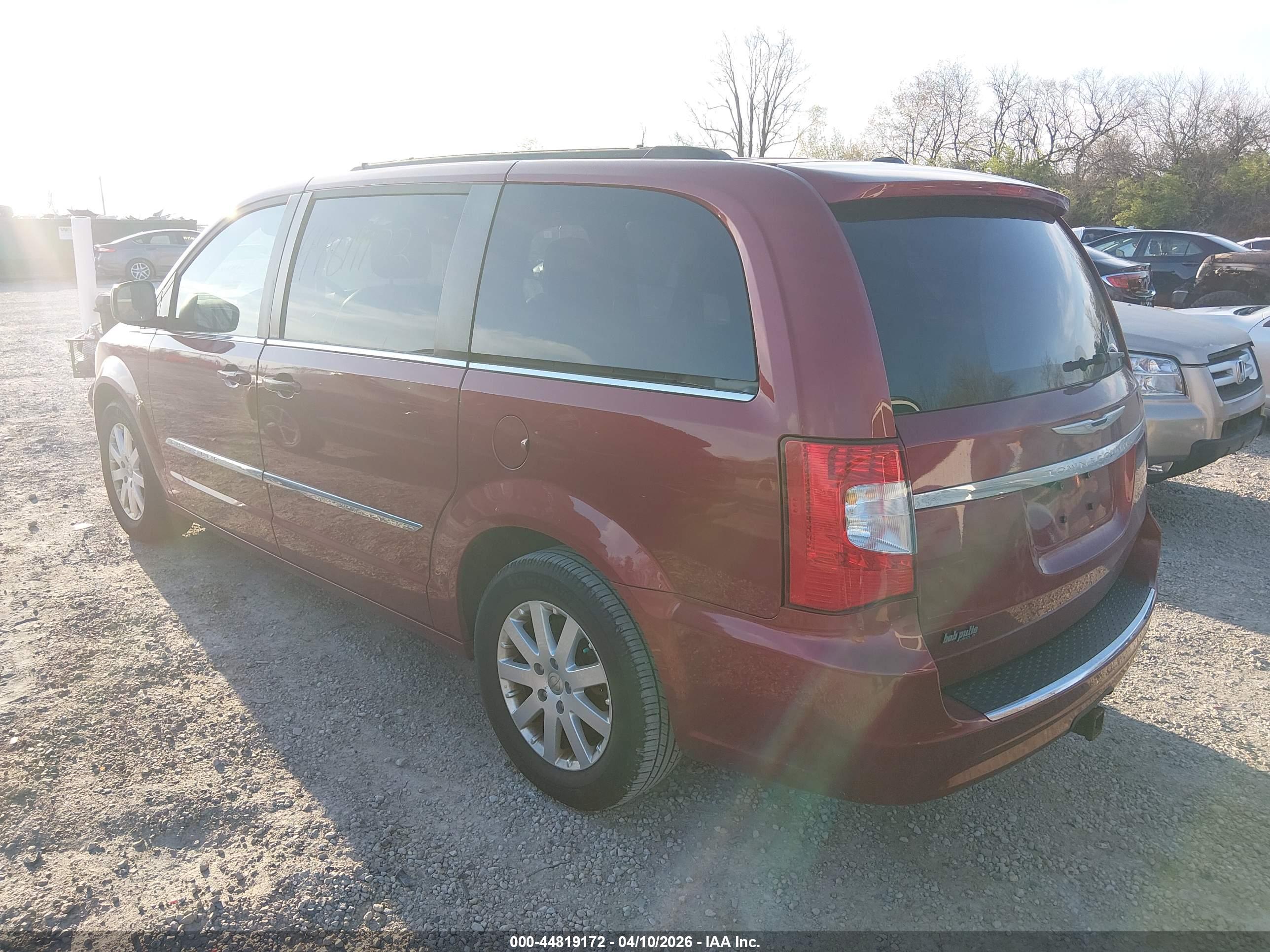 CHRYSLER TOWN image 3