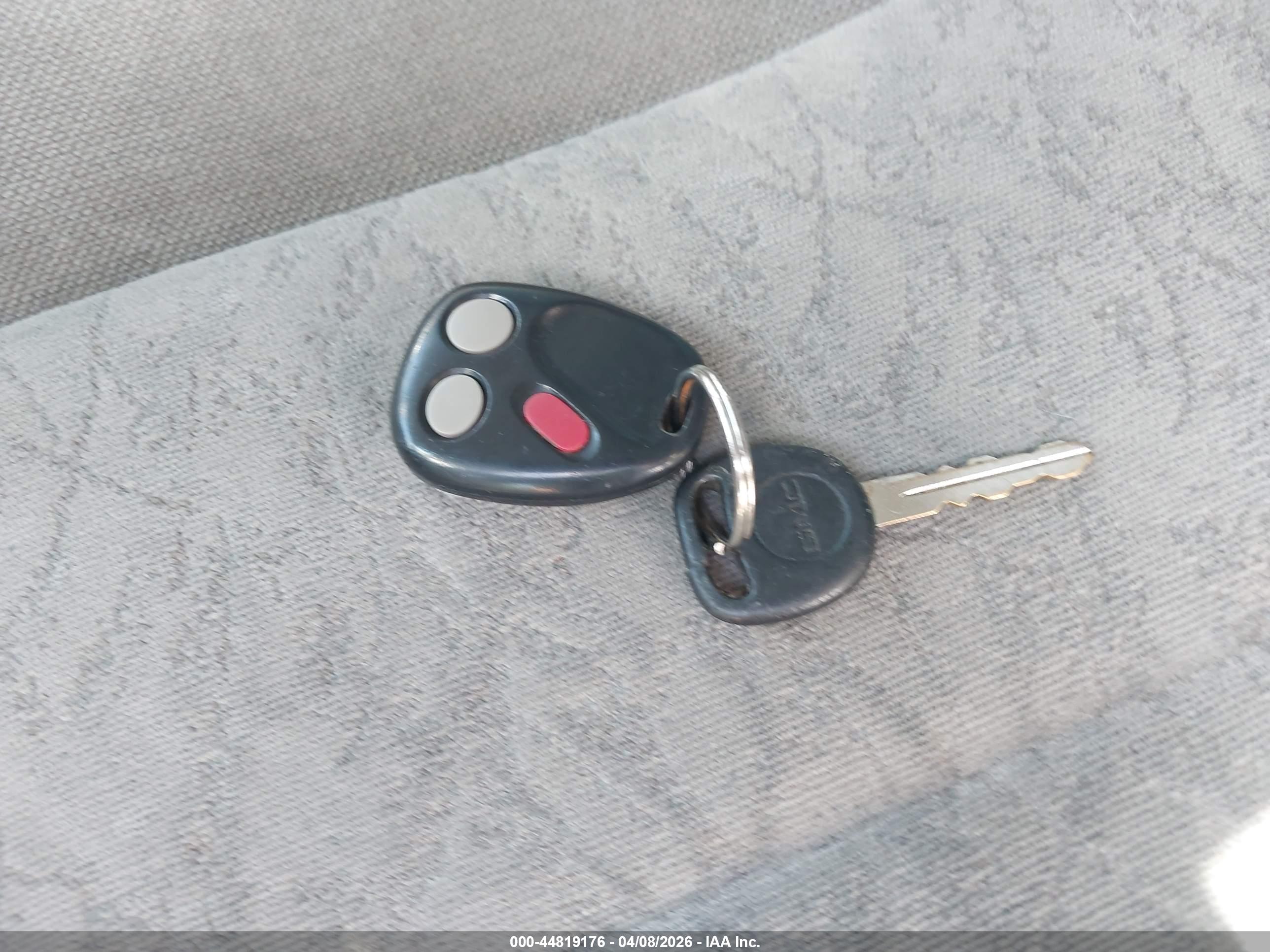 GMC ENVOY image 11