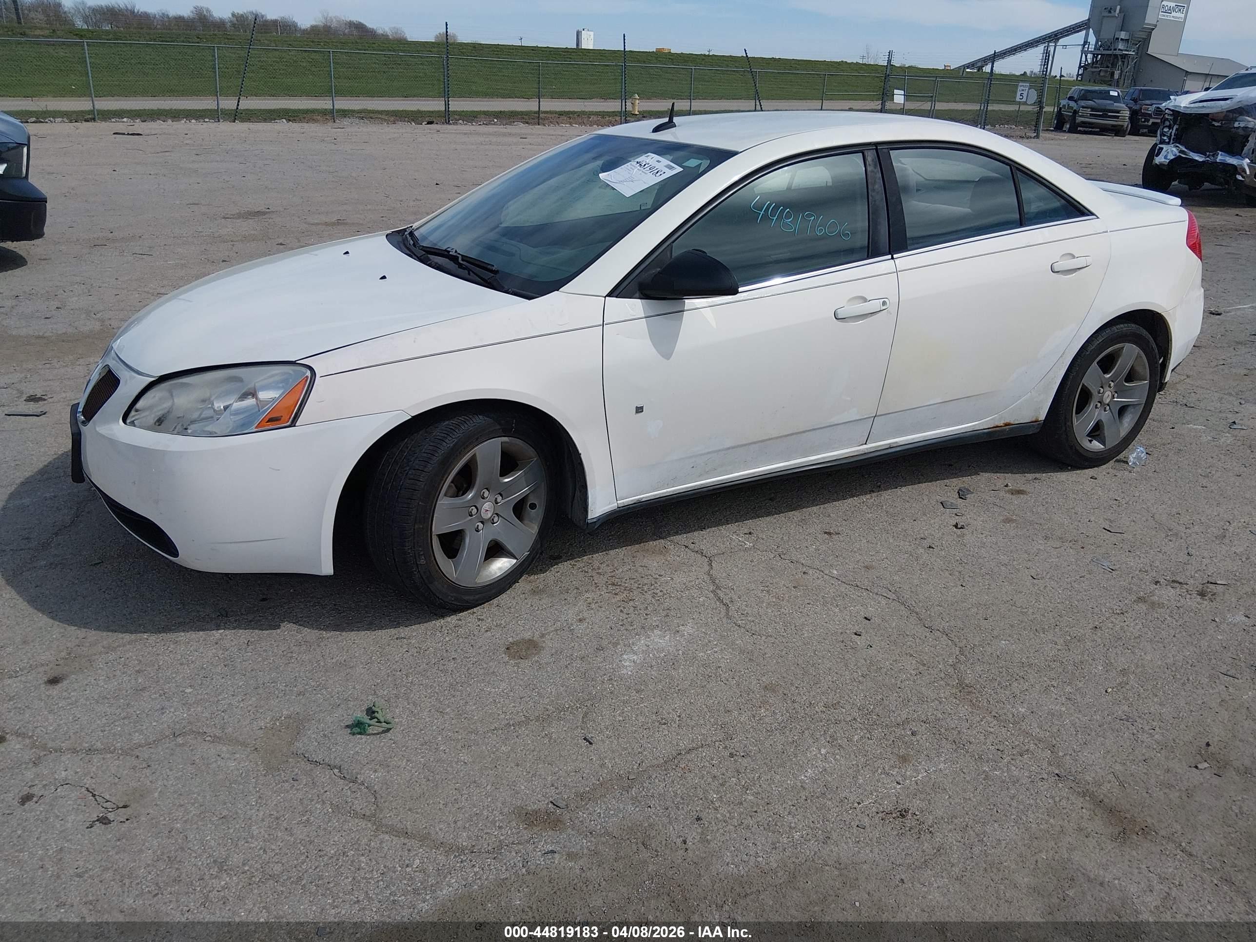 PONTIAC G6 image 2