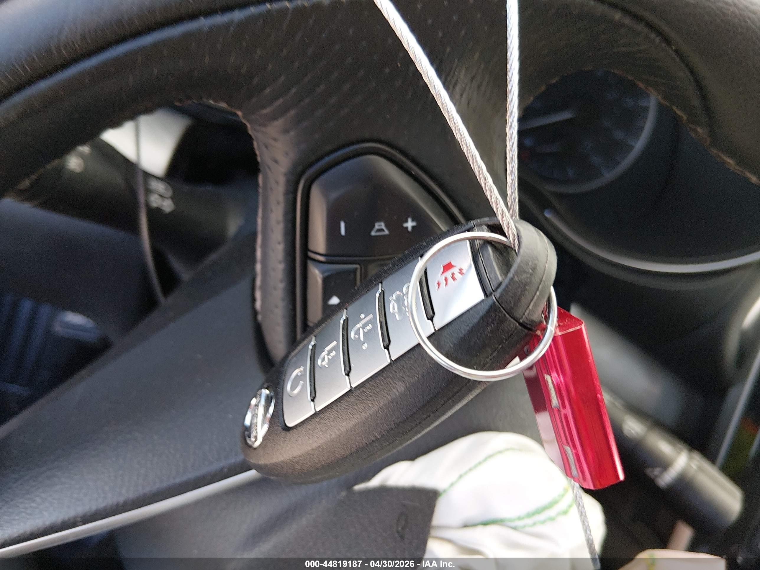 NISSAN MAXIMA image 11