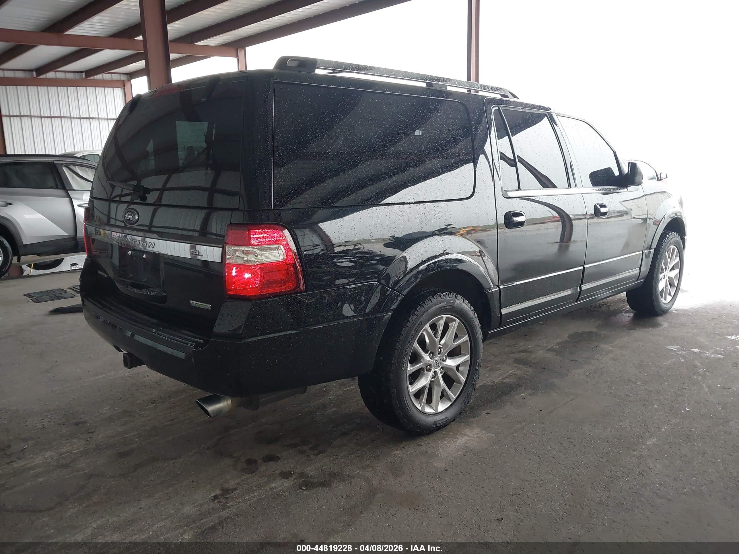 FORD EXPEDITION image 4