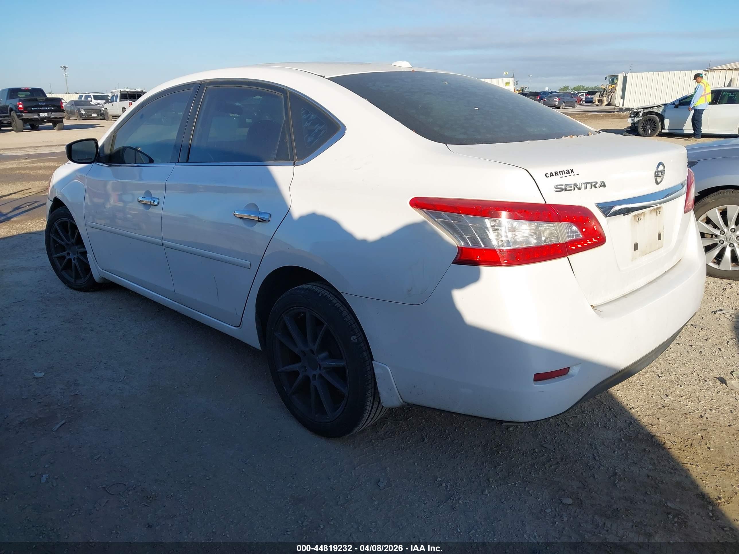 NISSAN SENTRA image 3