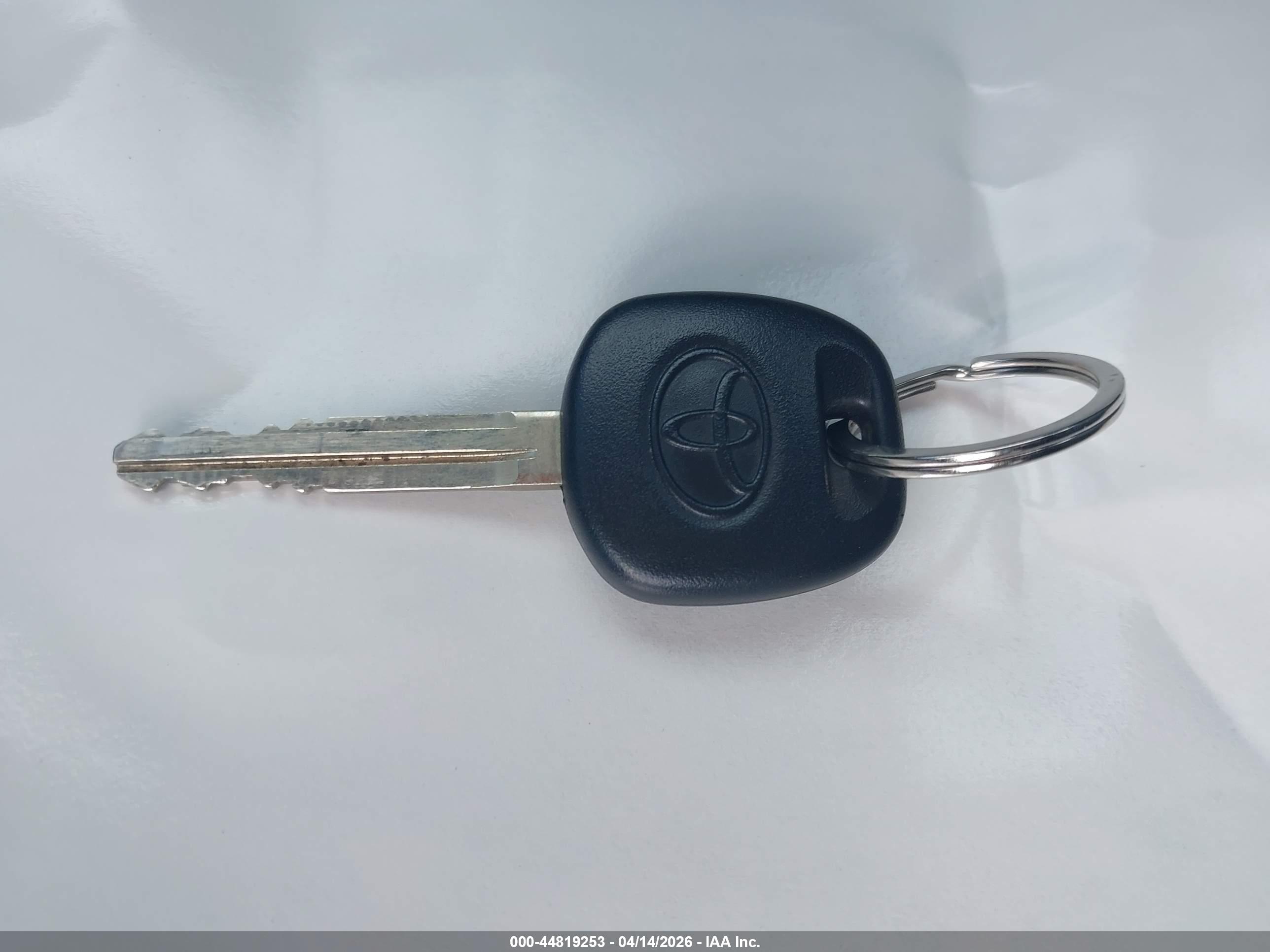 TOYOTA COROLLA image 11
