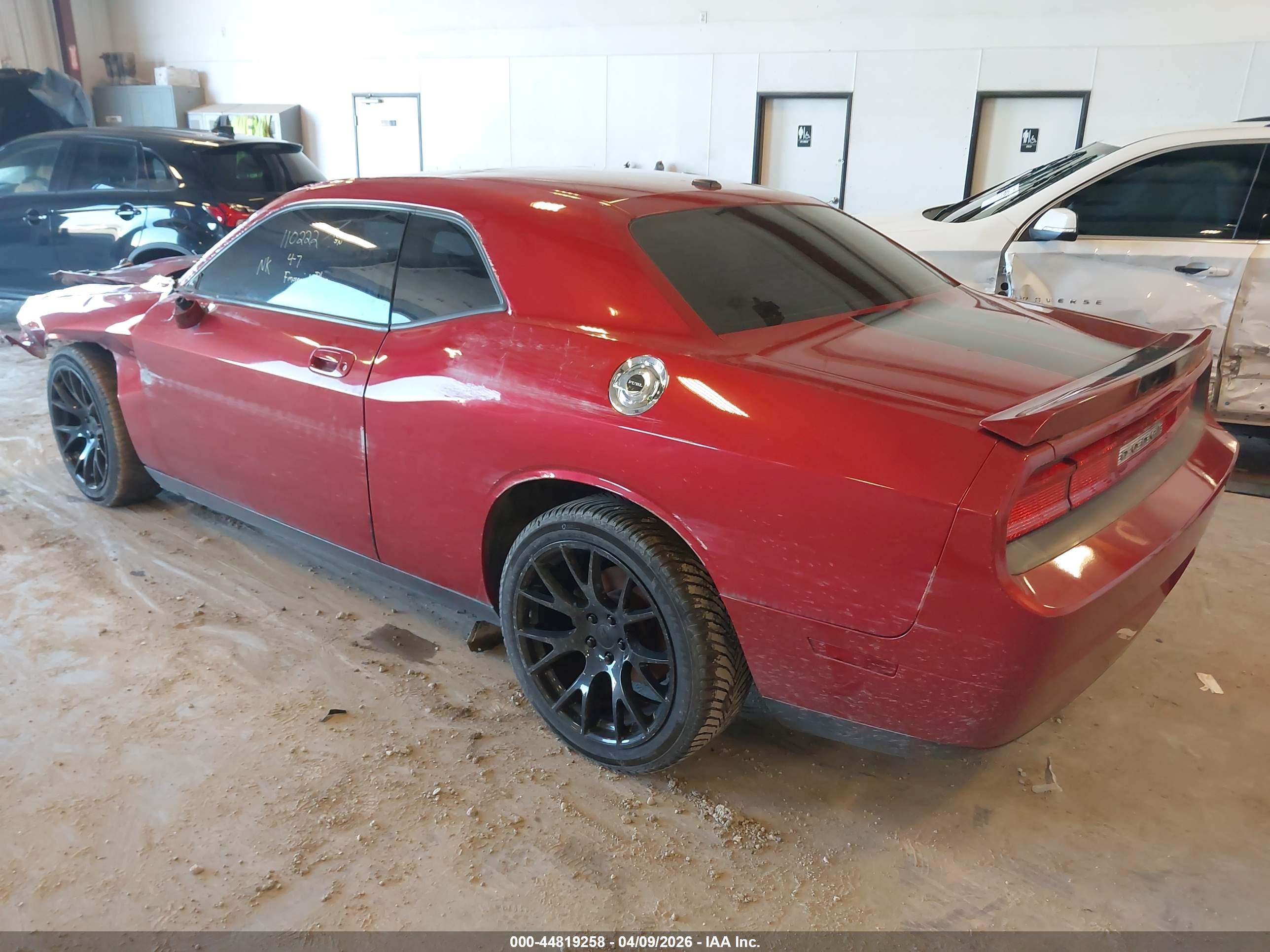 DODGE CHALLENGER image 3