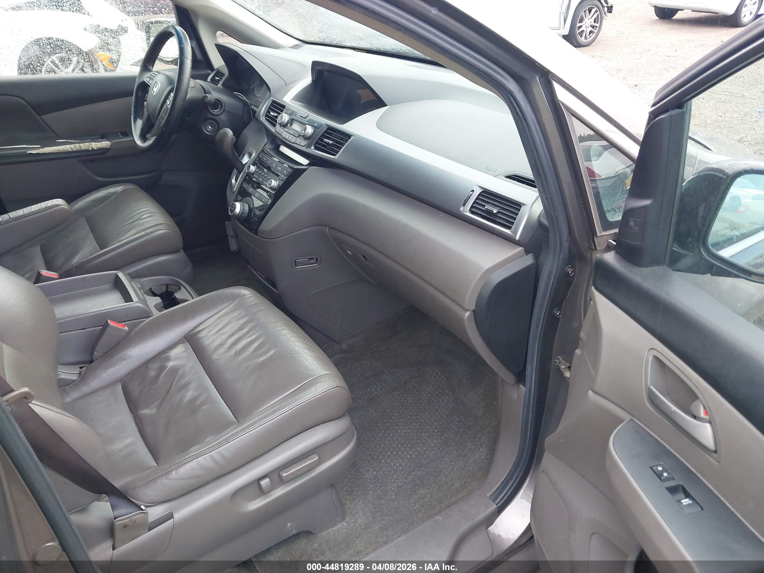 HONDA ODYSSEY image 5