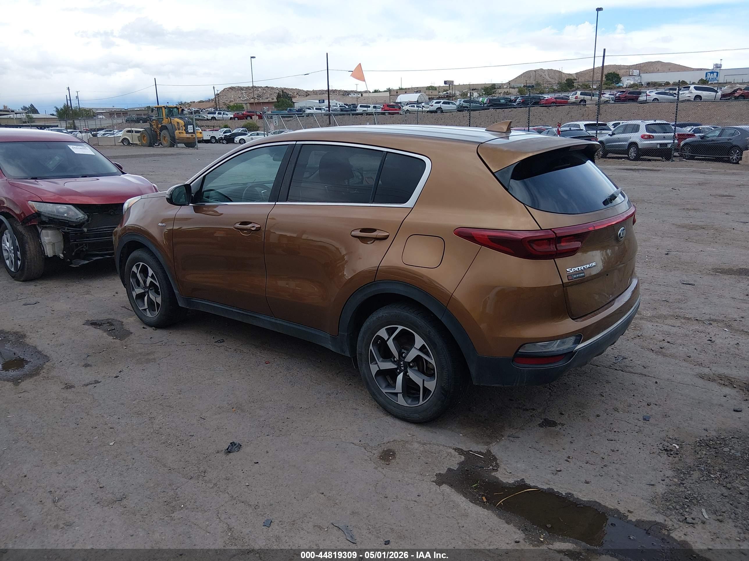 KIA SPORTAGE image 3