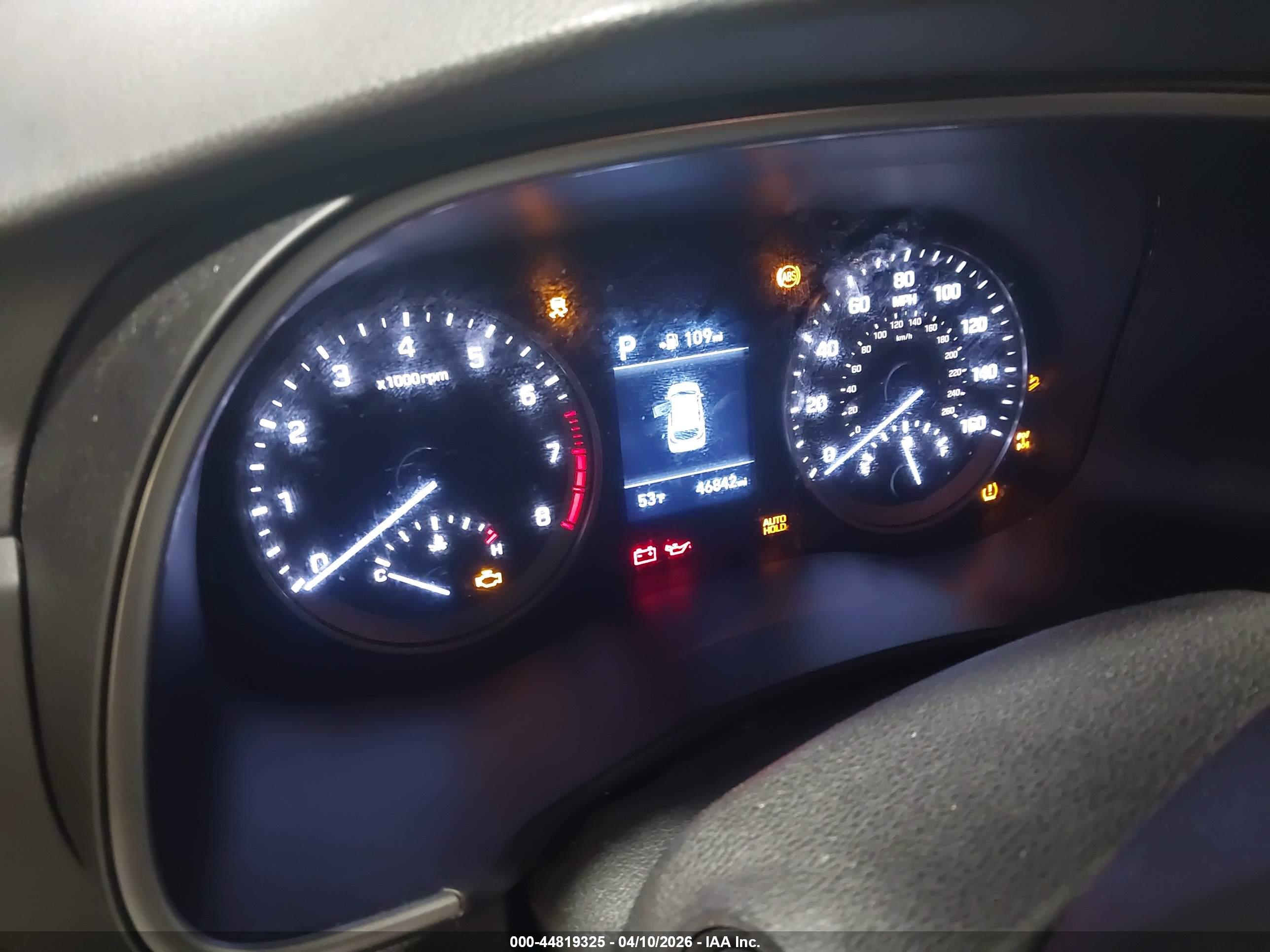 HYUNDAI TUCSON image 7