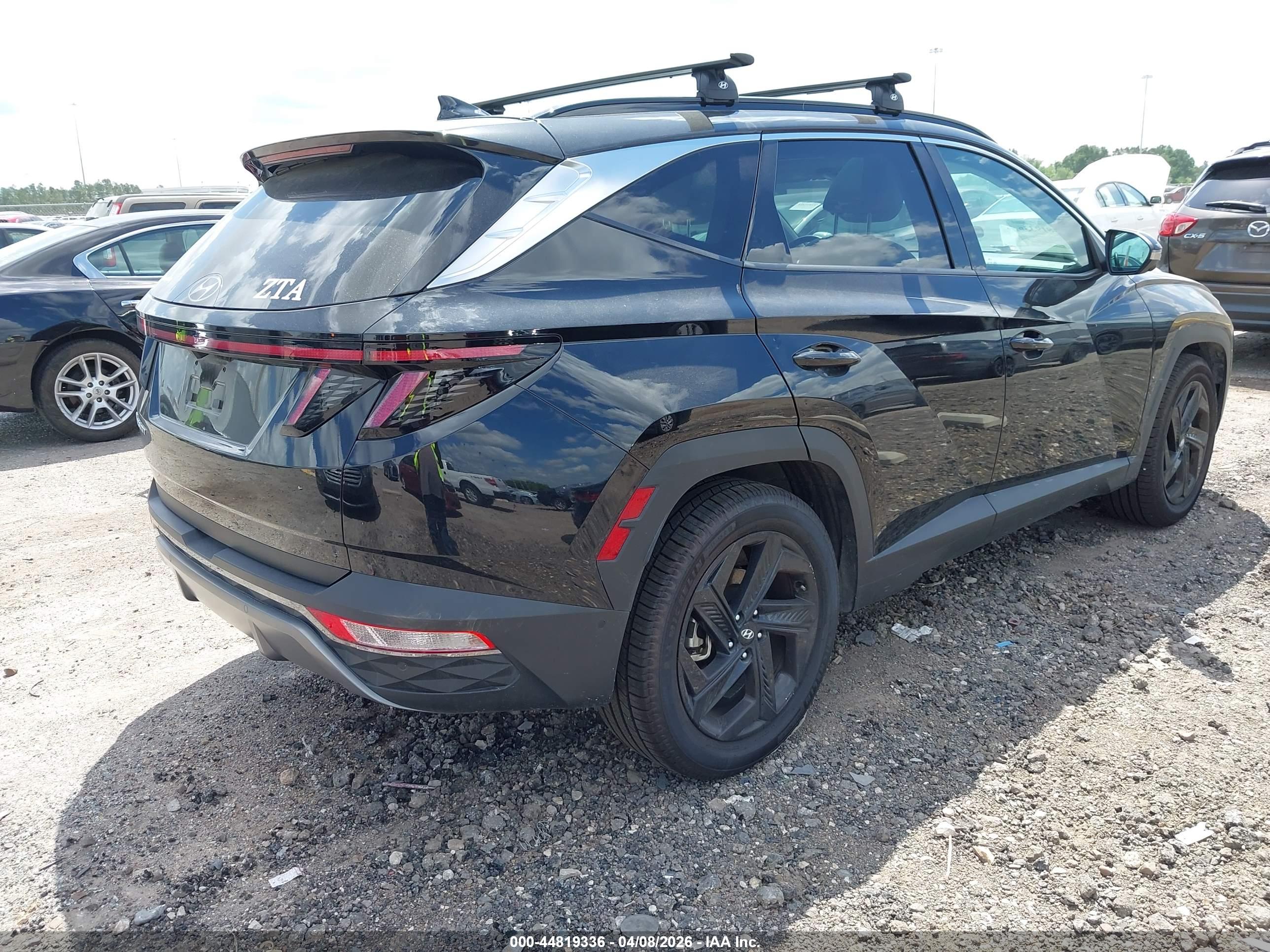 HYUNDAI TUCSON image 4
