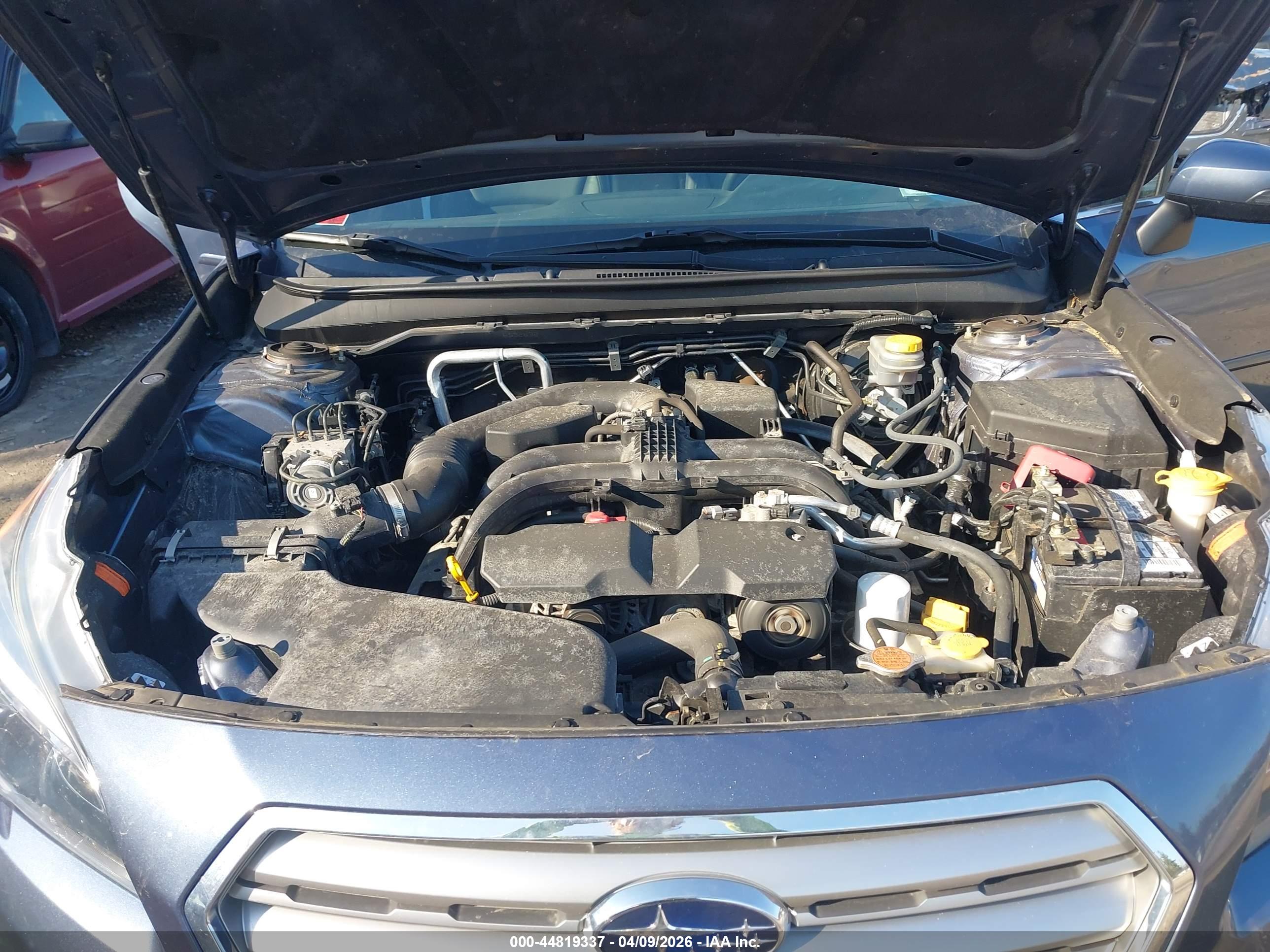 SUBARU OUTBACK image 10