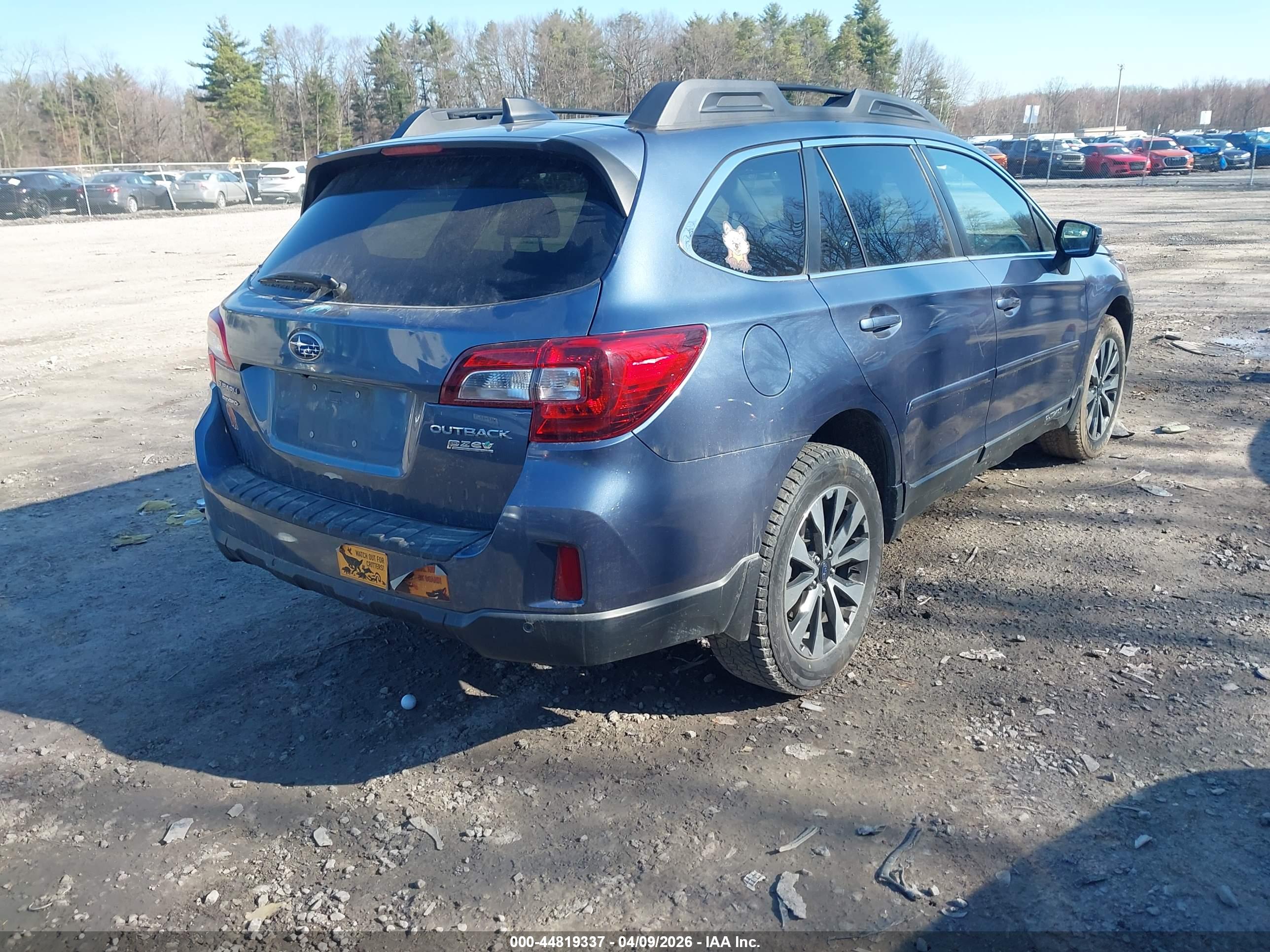 SUBARU OUTBACK image 4