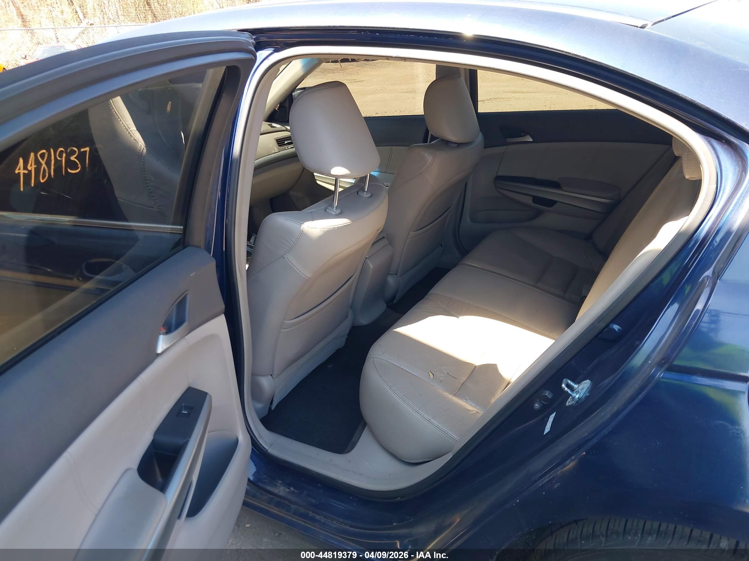 HONDA ACCORD image 8