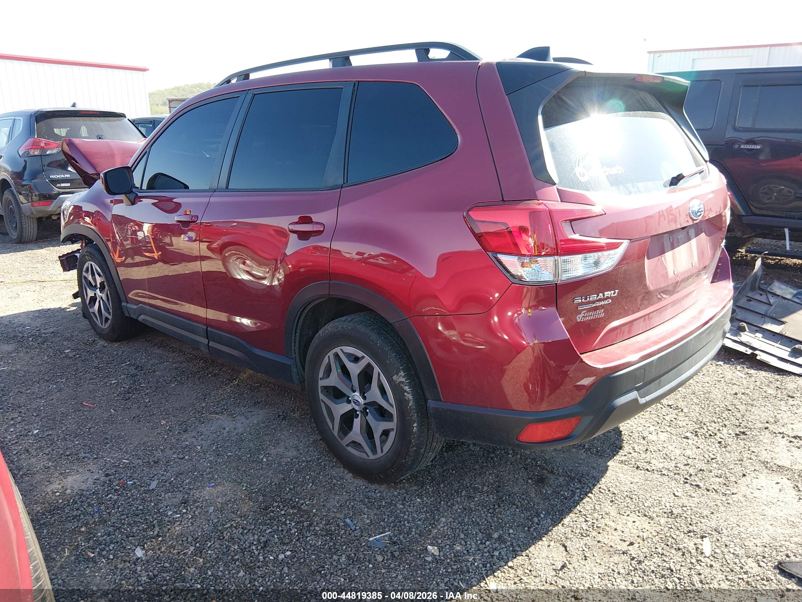 SUBARU FORESTER image 3