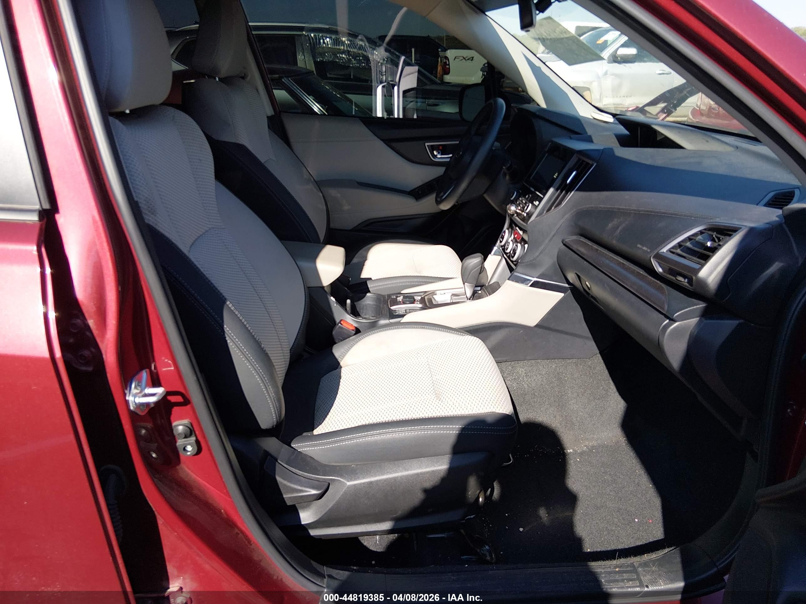 SUBARU FORESTER image 5