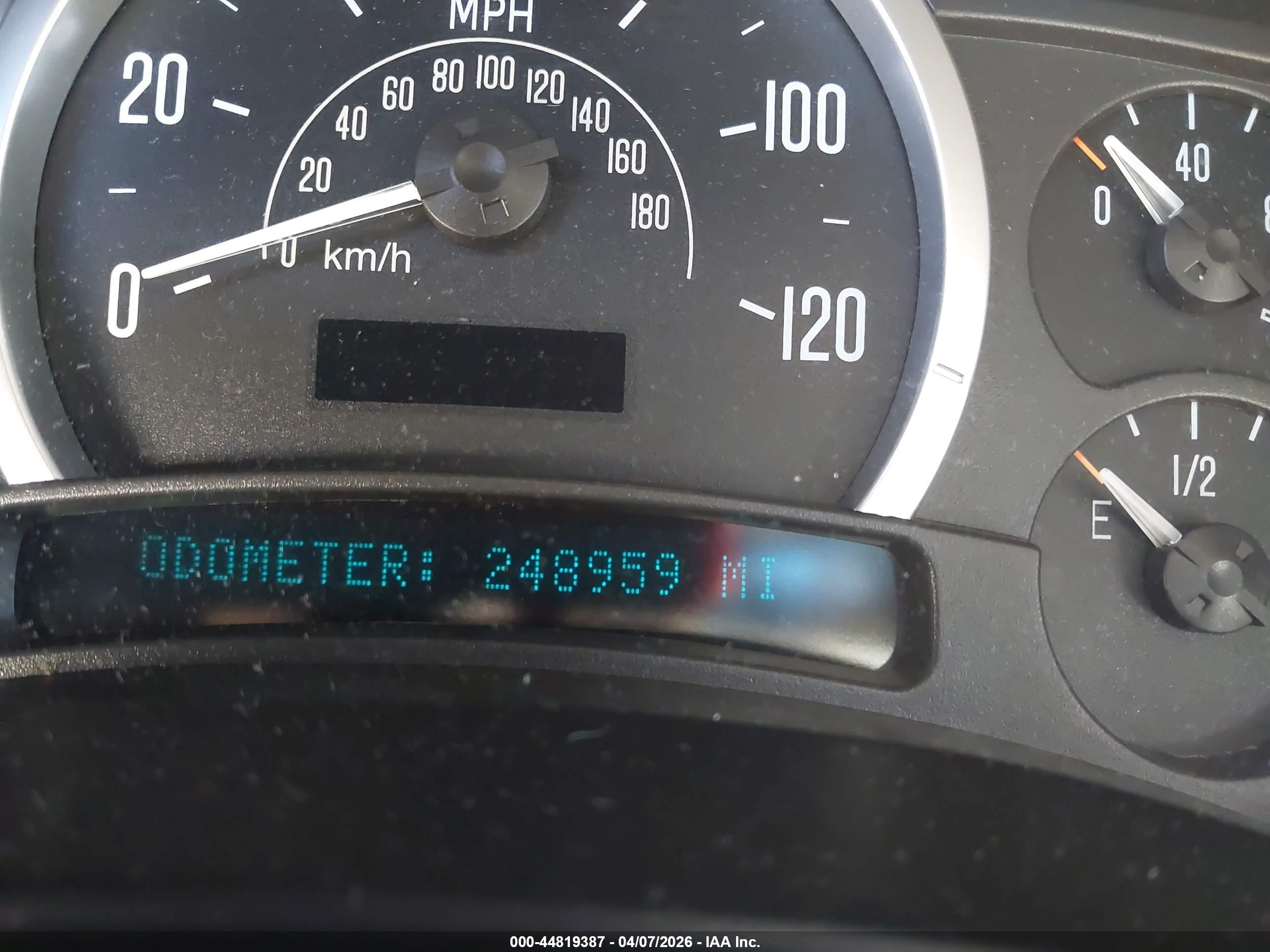 CADILLAC ESCALADE image 7
