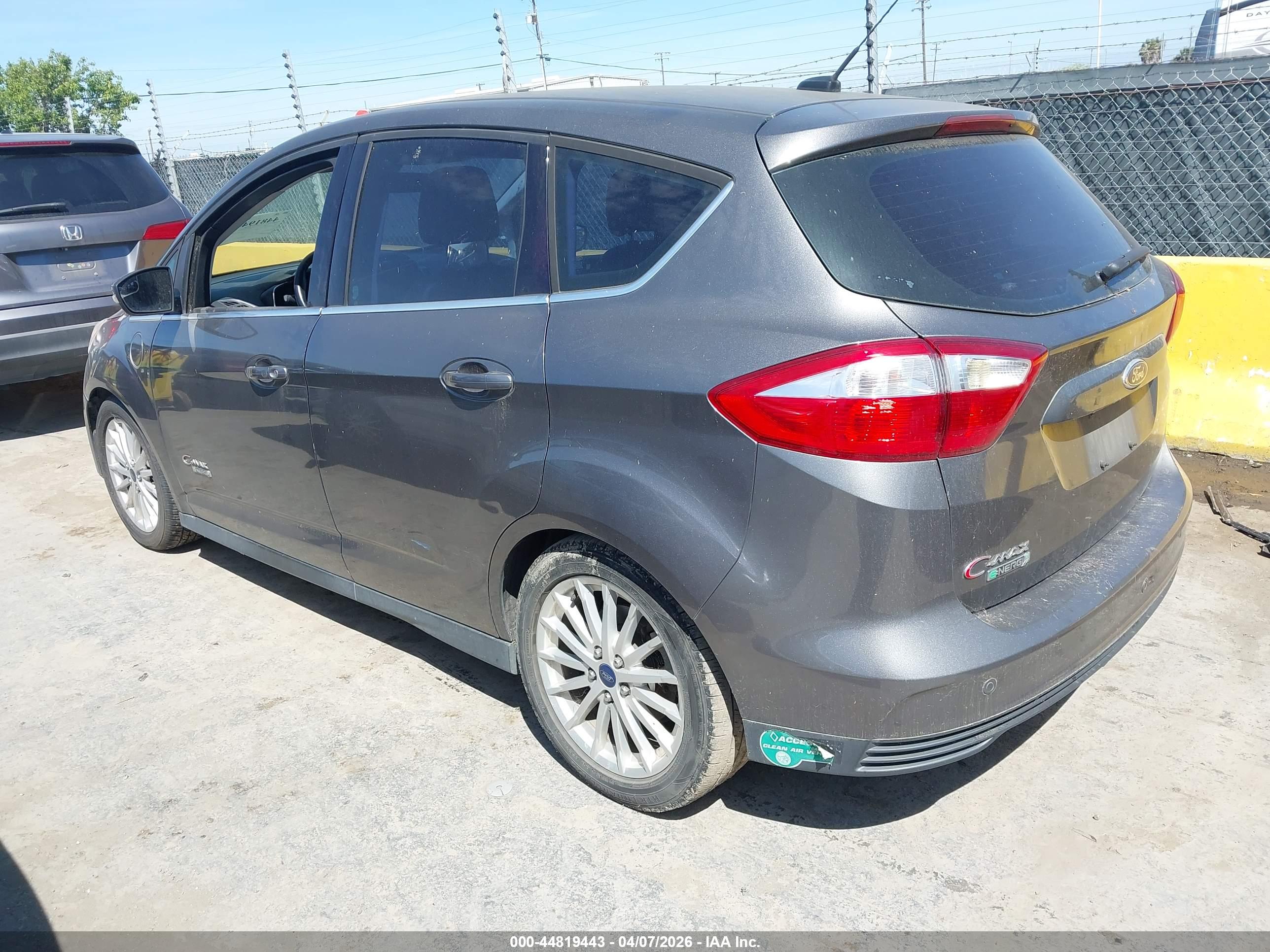 FORD C-MAX image 3