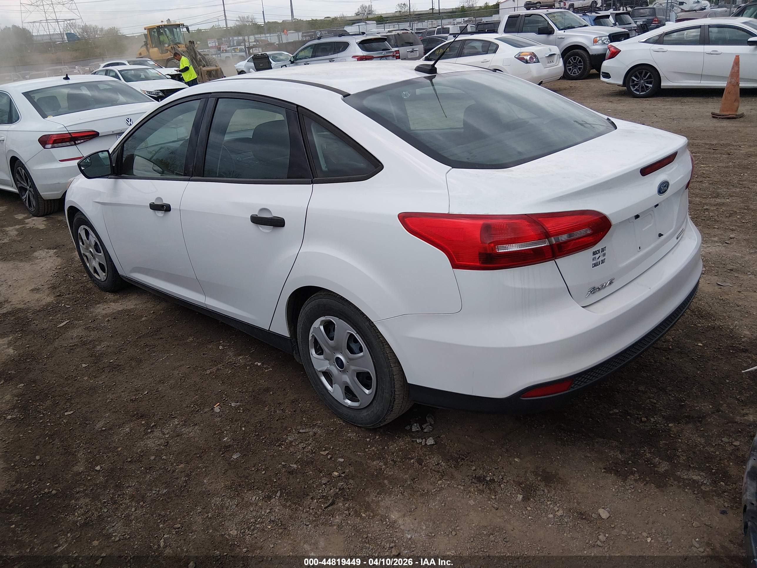 FORD FOCUS image 3