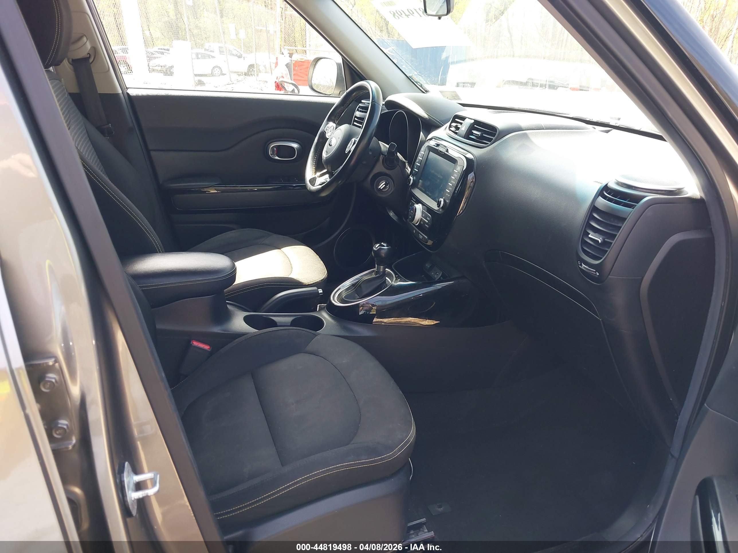 KIA SOUL image 5