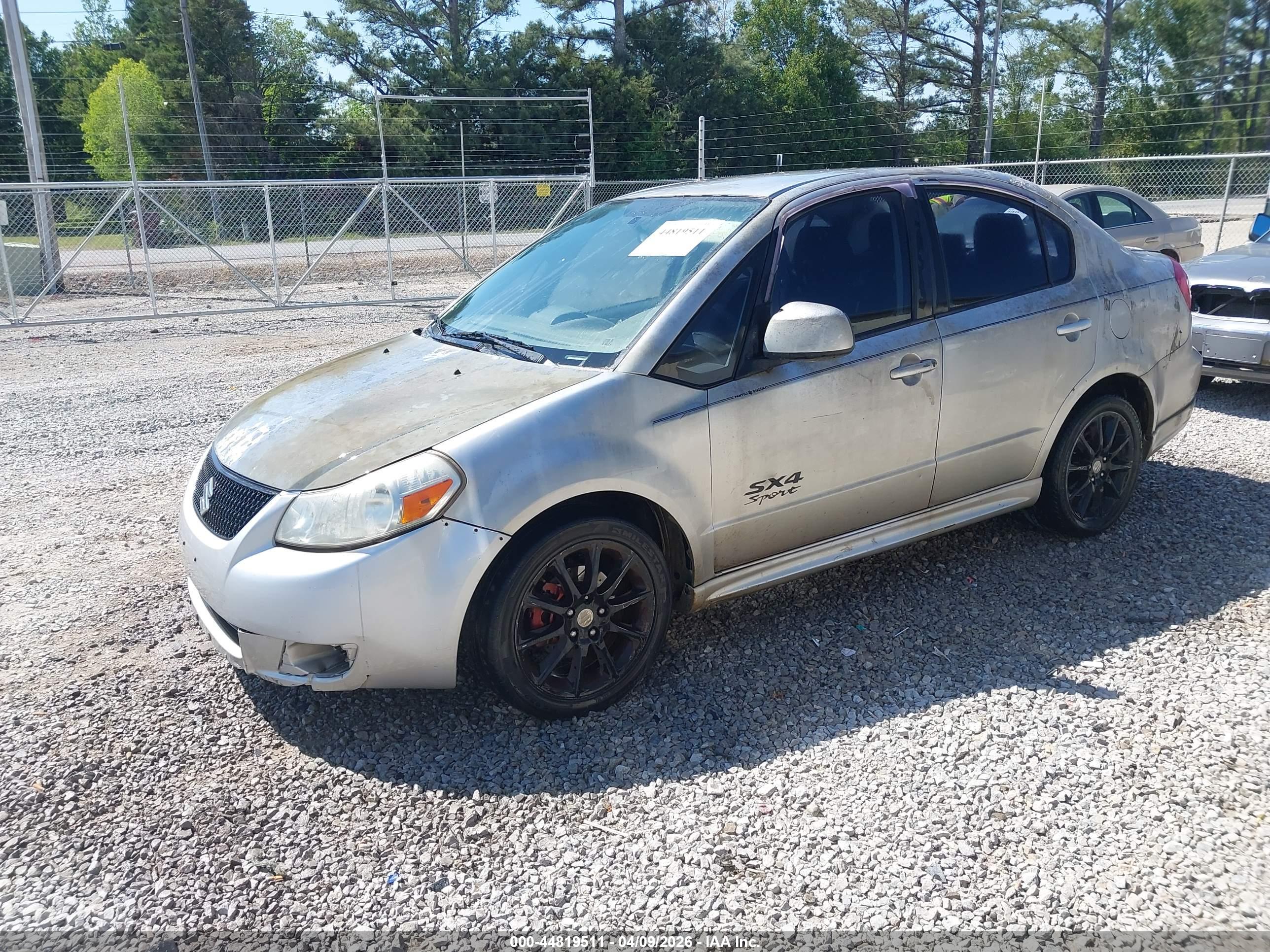 SUZUKI SX4 image 2