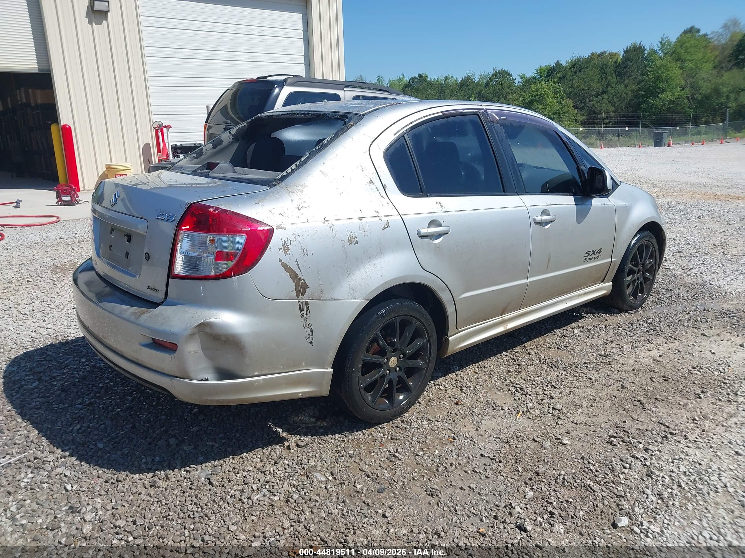 SUZUKI SX4 image 4