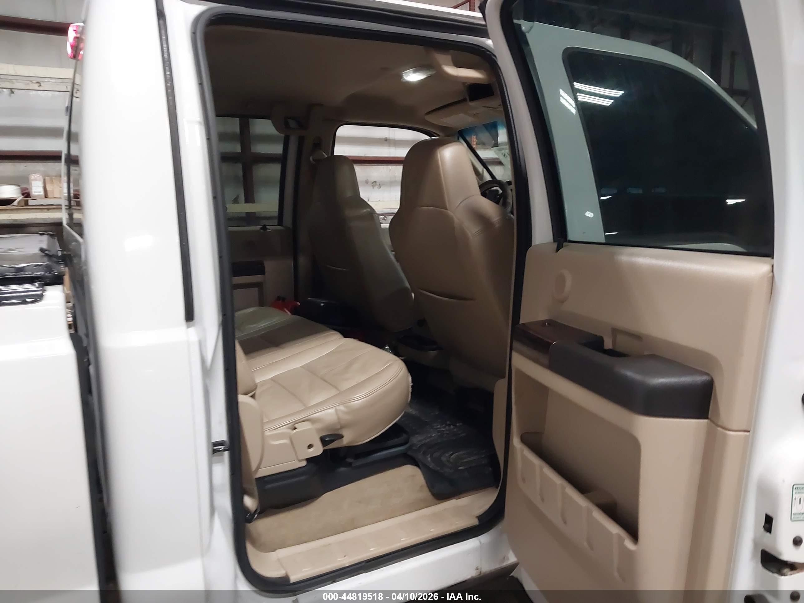 FORD F-250 image 8